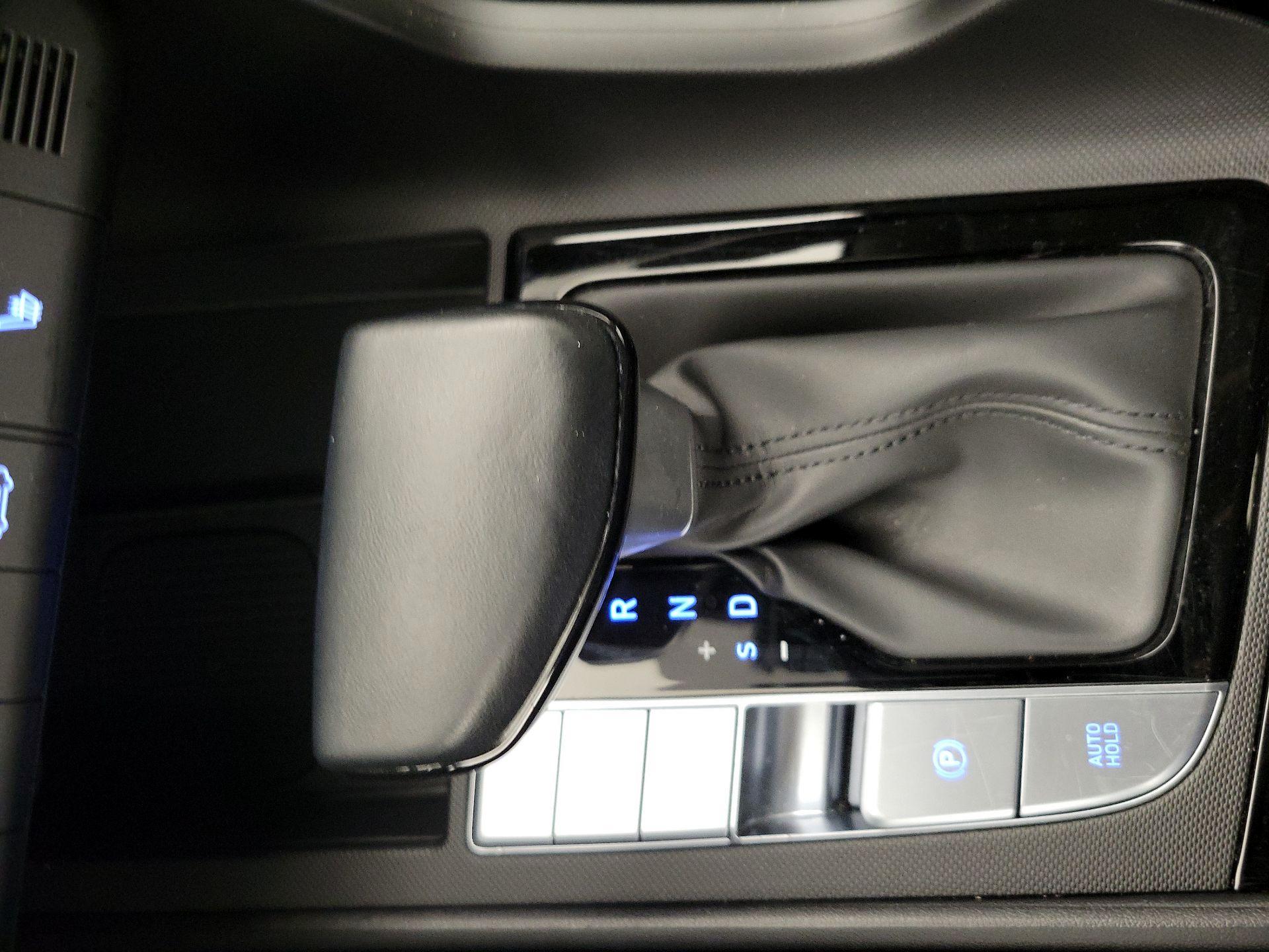 Thumbnail: 2025 Hyundai Elantra - 18