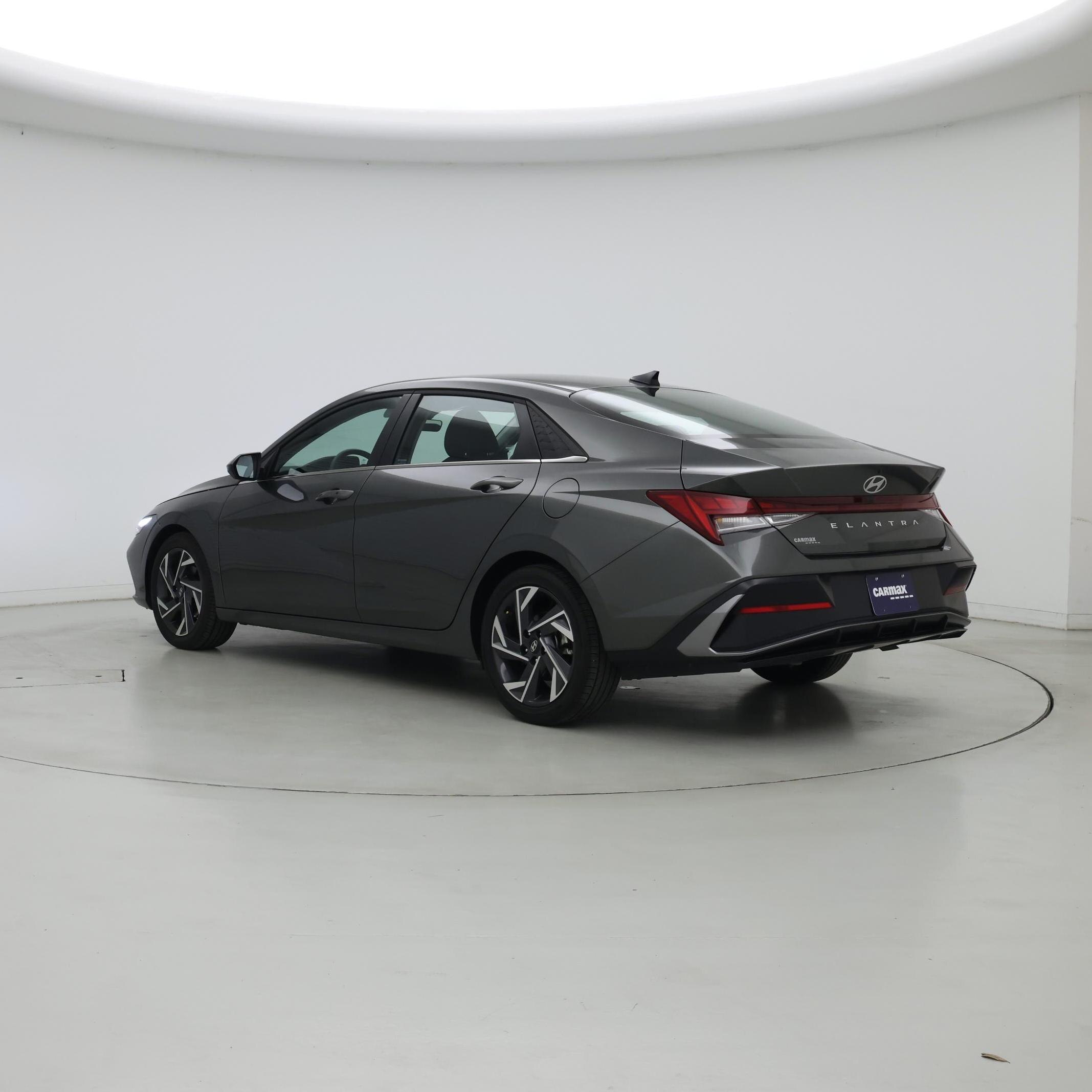 Thumbnail: 2025 Hyundai Elantra - 2