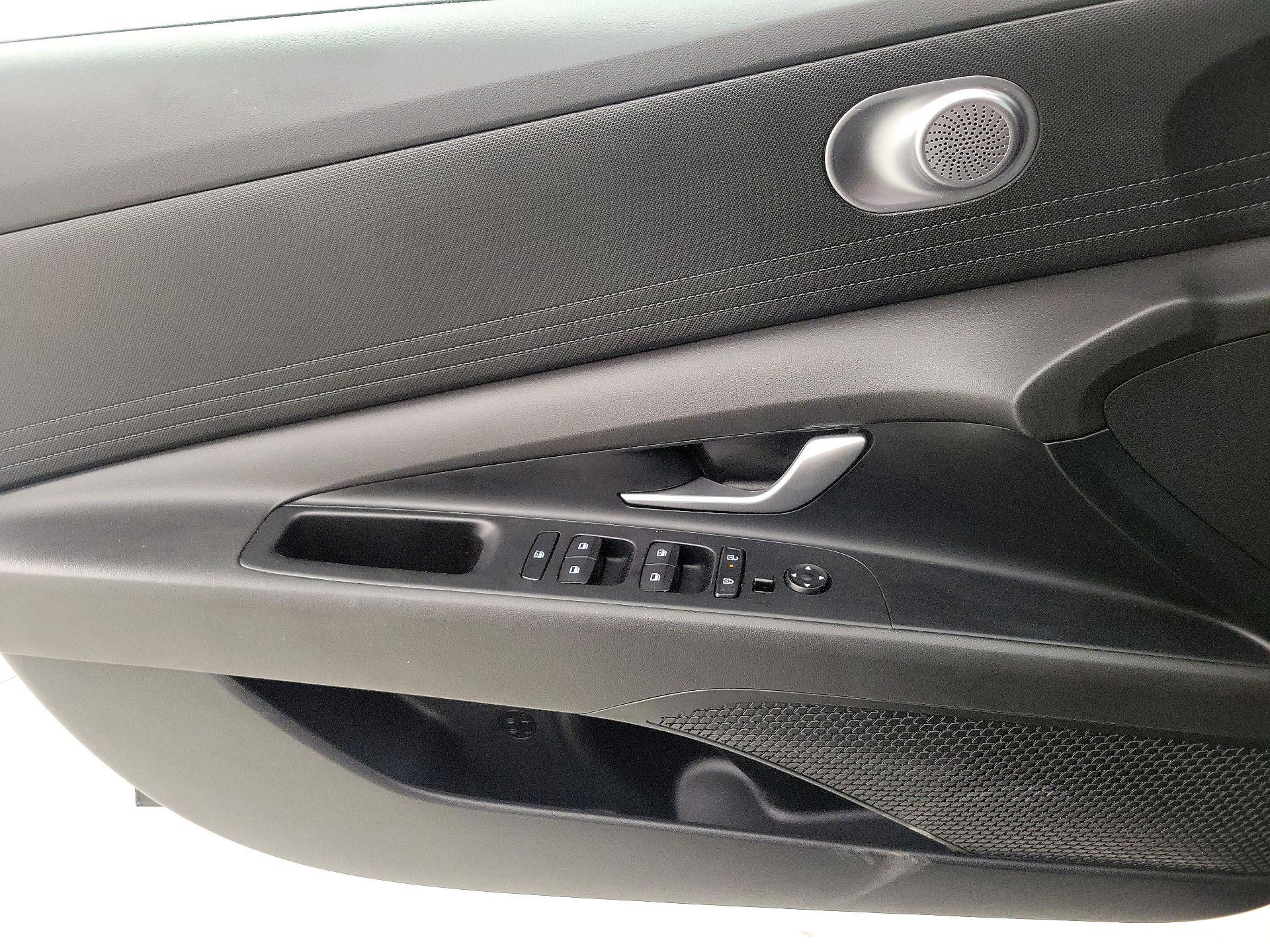 Thumbnail: 2024 Hyundai Elantra - 12