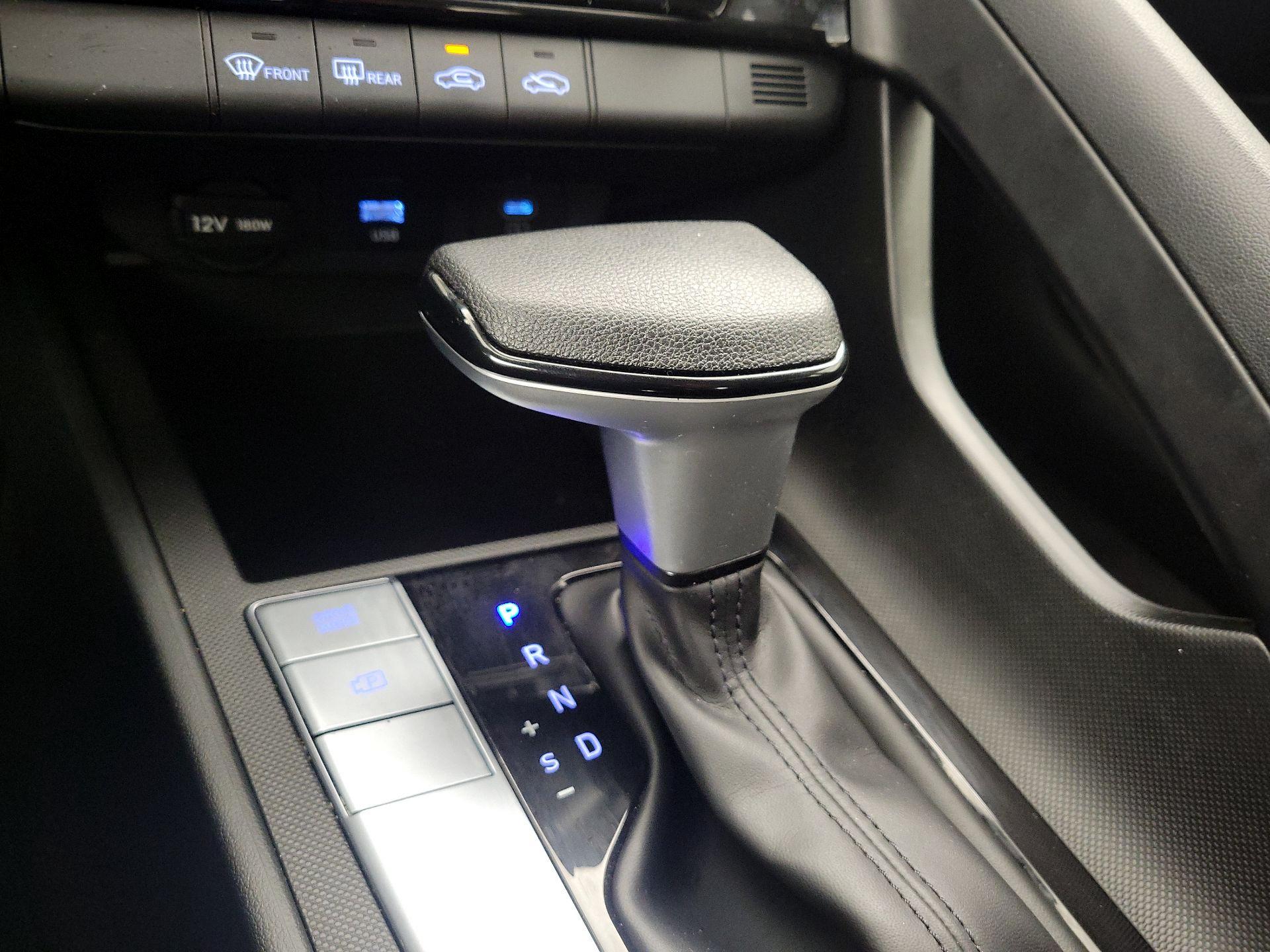 Thumbnail: 2024 Hyundai Elantra - 18