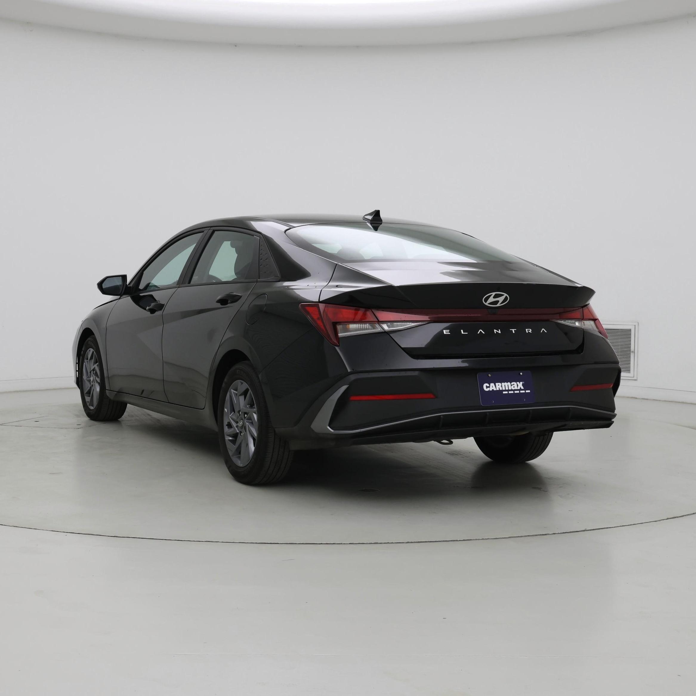 Thumbnail: 2024 Hyundai Elantra - 2