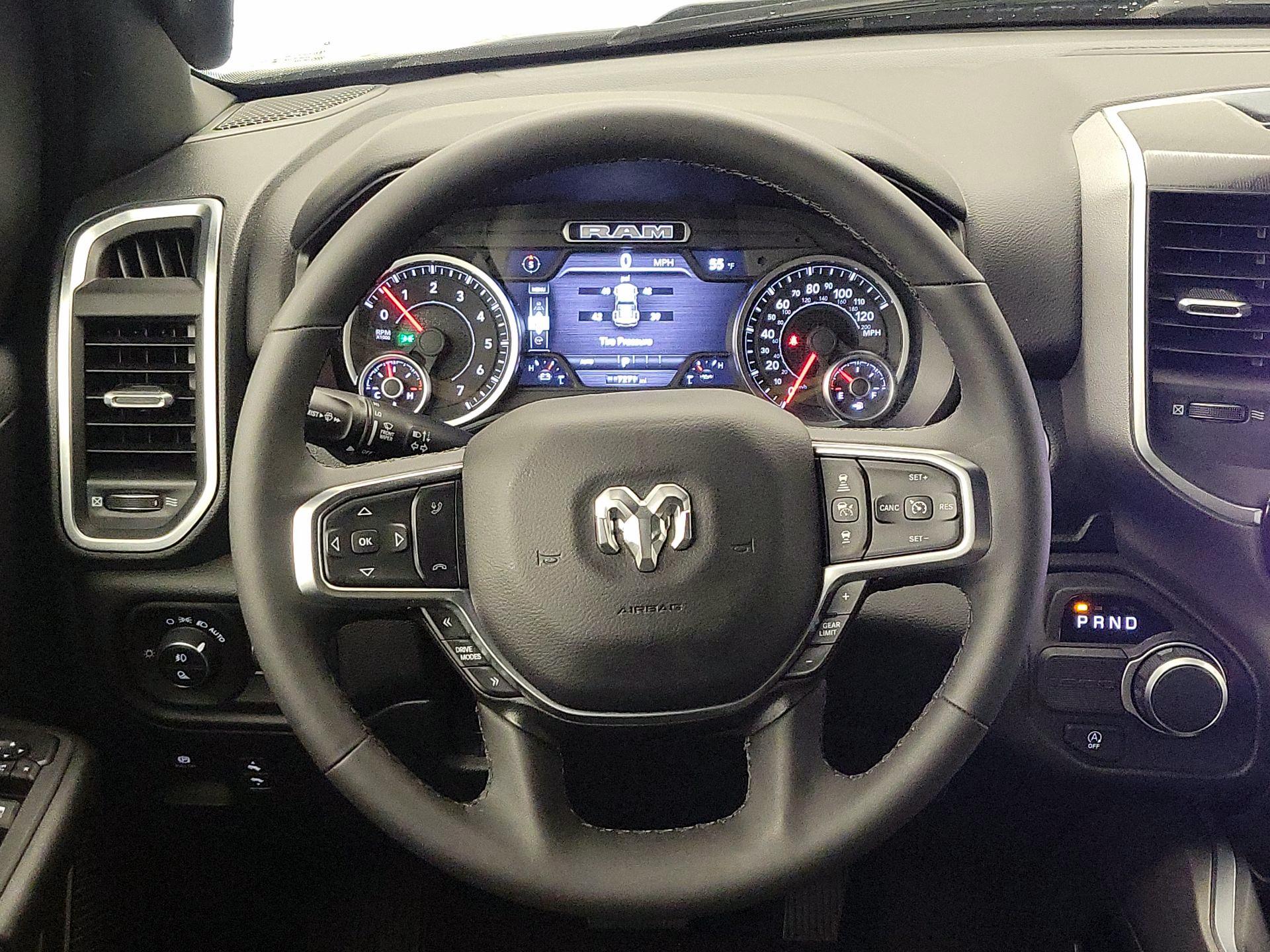 Thumbnail: 2025 RAM 1500 - 10