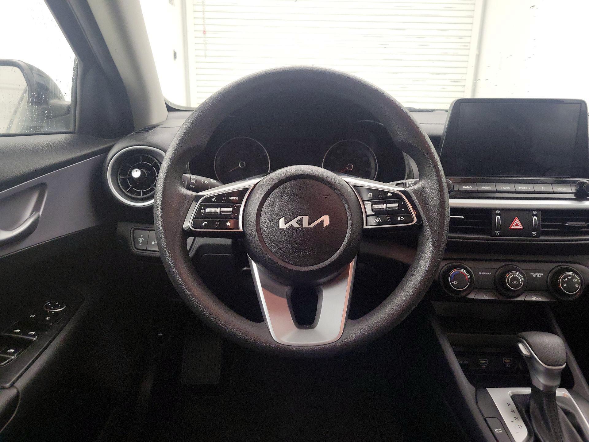 Thumbnail: 2024 Kia Forte - 10