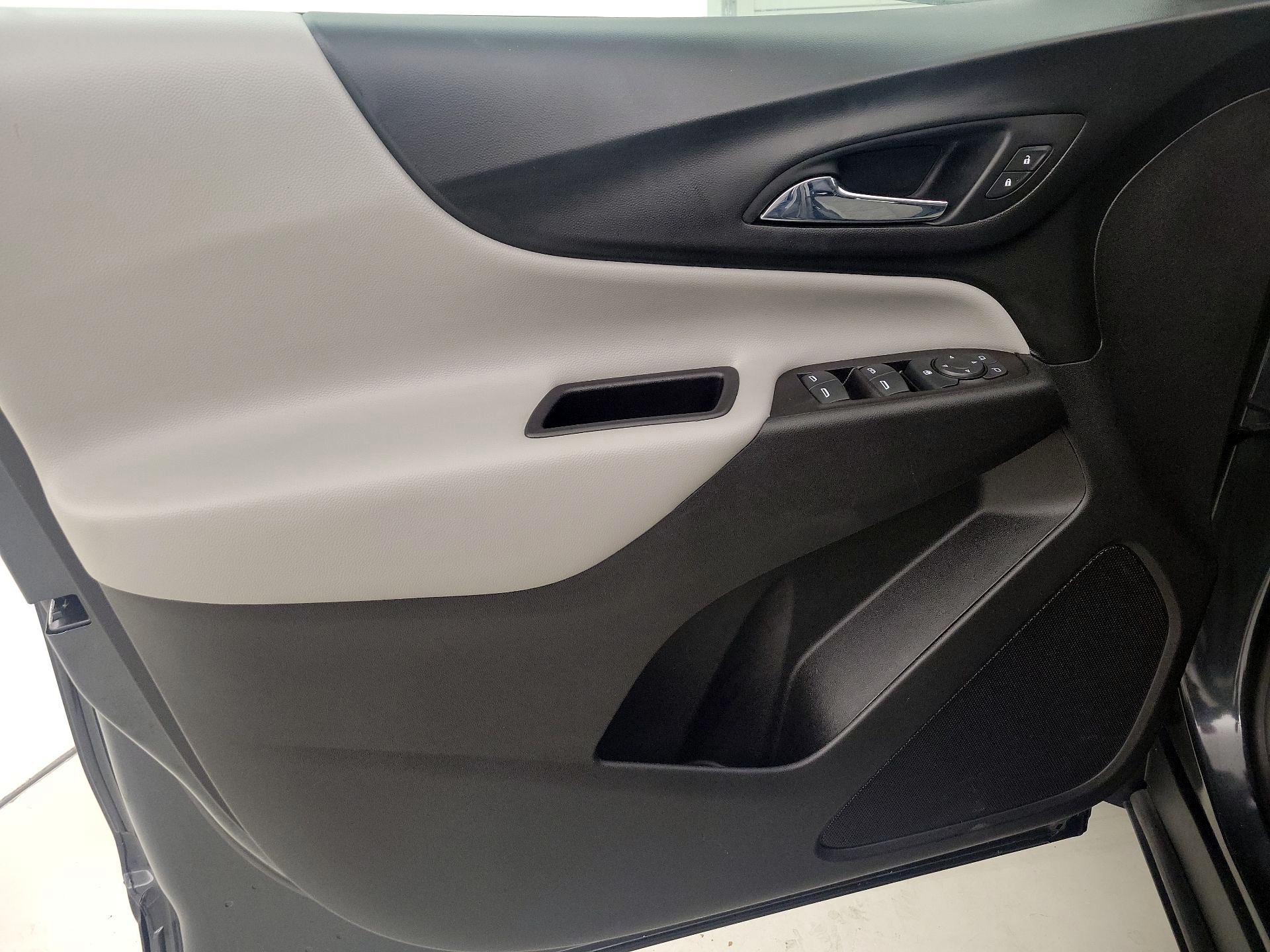 Thumbnail: 2020 Chevrolet Equinox - 12