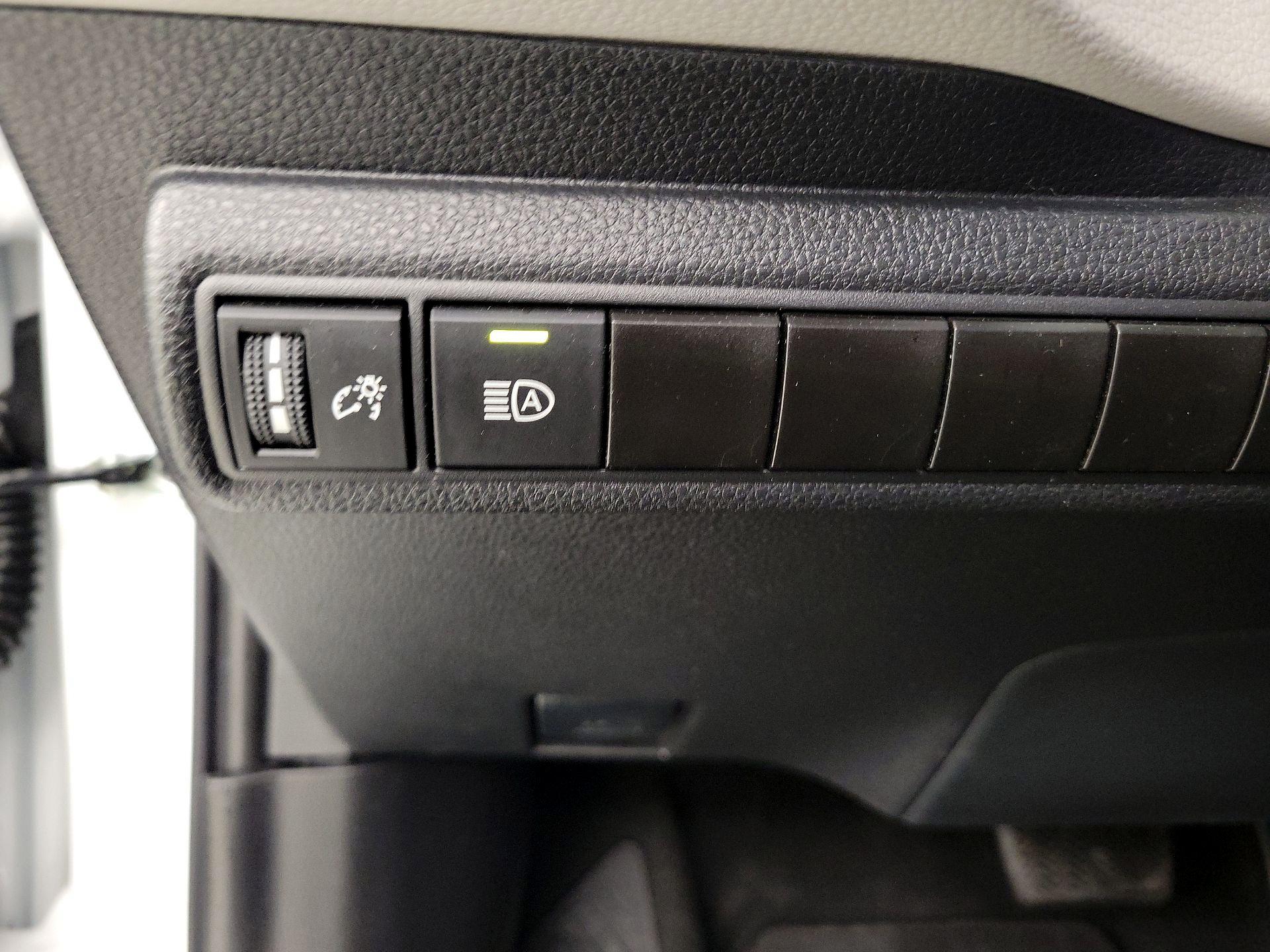 Thumbnail: 2024 Toyota Corolla - 13