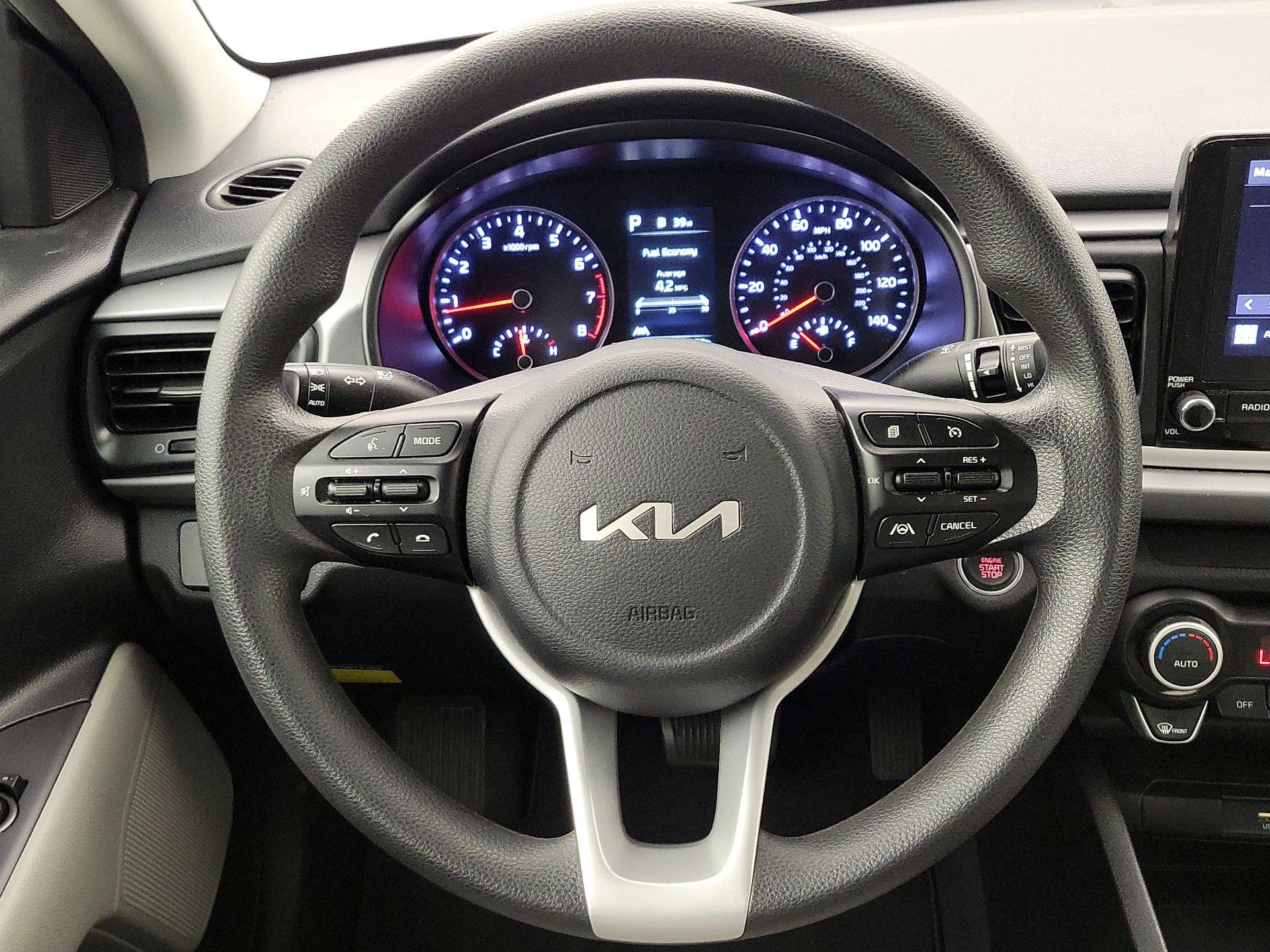 Thumbnail: 2022 Kia Rio - 10