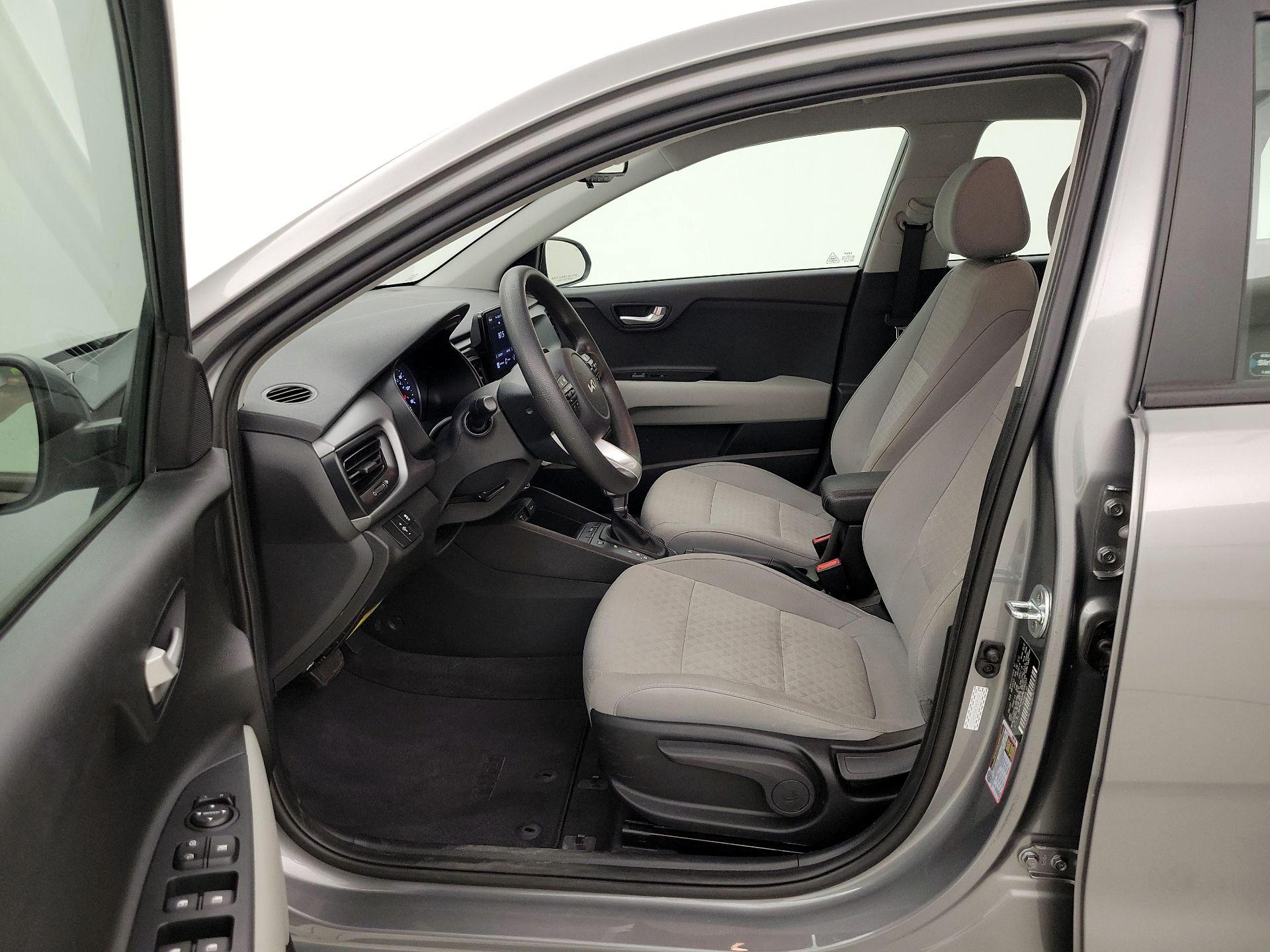 Thumbnail: 2022 Kia Rio - 11