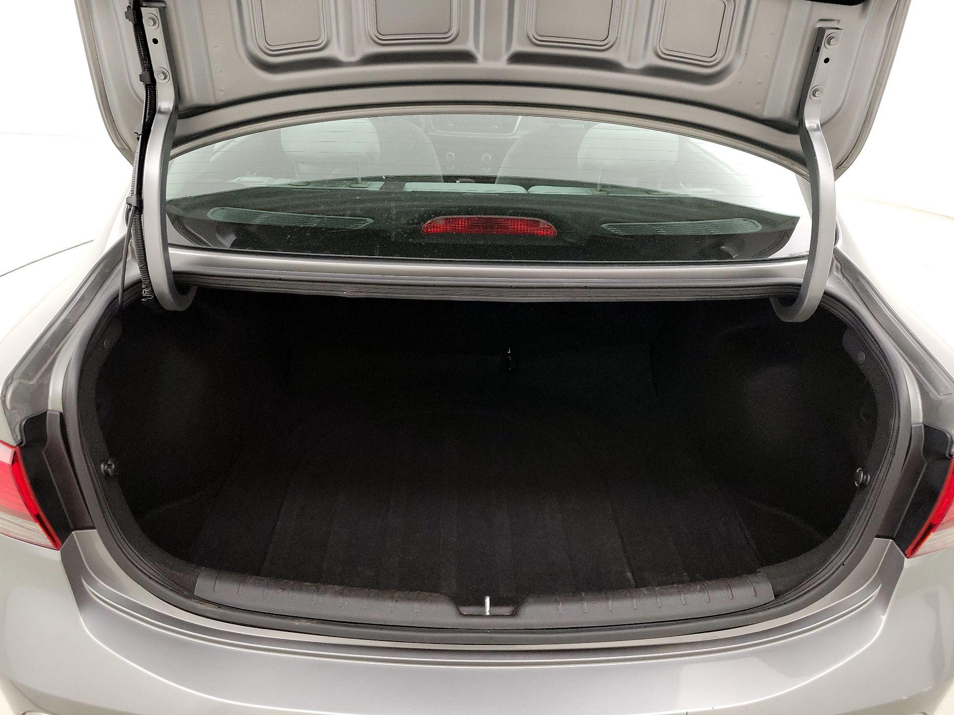 Thumbnail: 2022 Kia Rio - 20