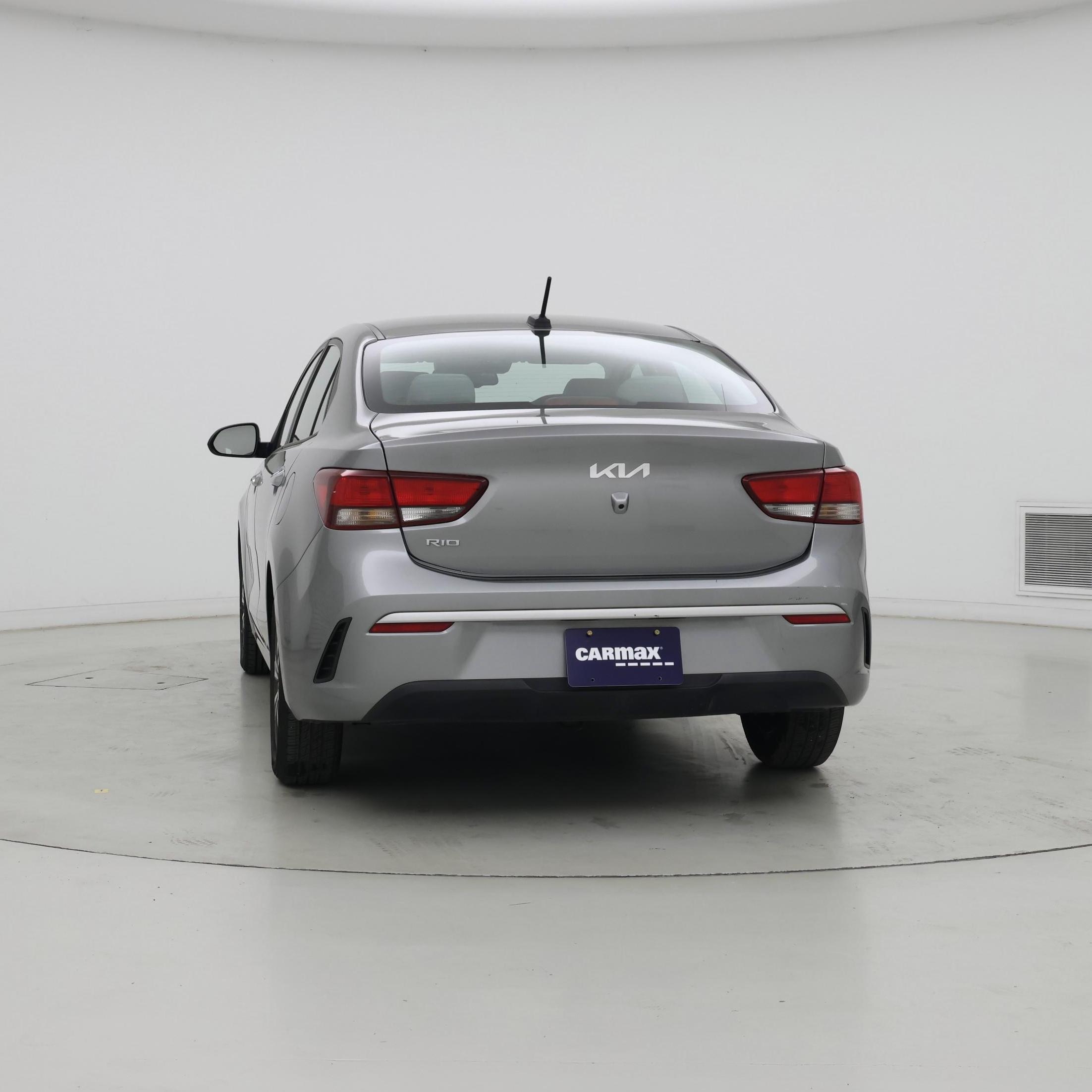 Thumbnail: 2022 Kia Rio - 6