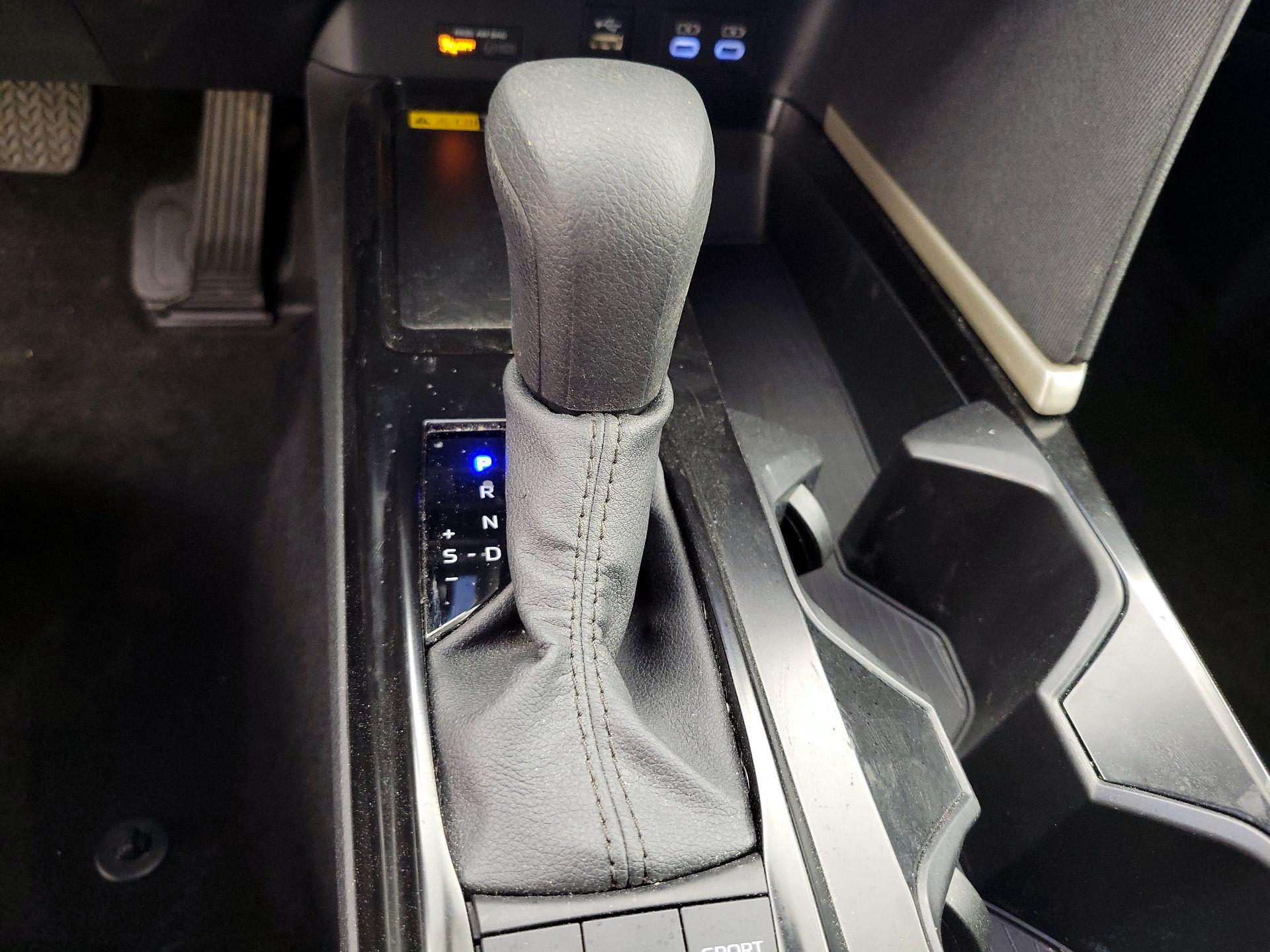 Thumbnail: 2025 Toyota Camry - 17