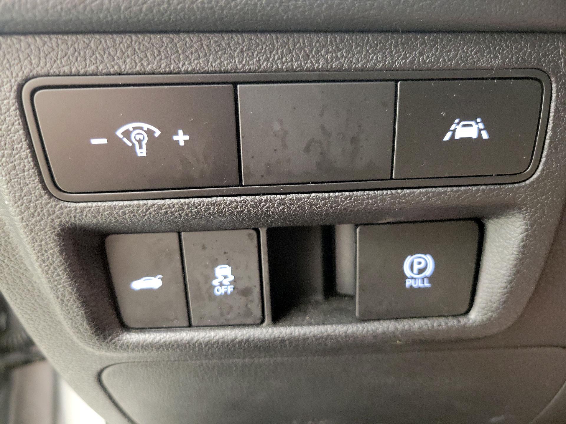 Thumbnail: 2023 Hyundai Sonata - 13