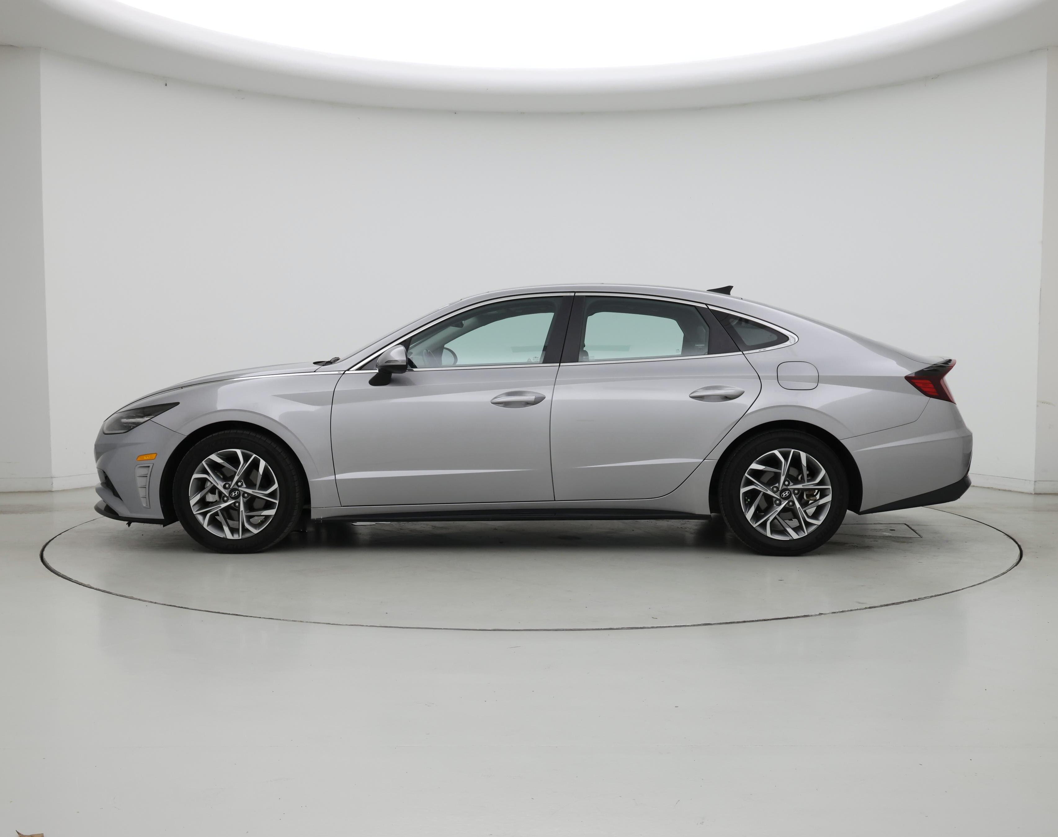 Thumbnail: 2023 Hyundai Sonata - 3