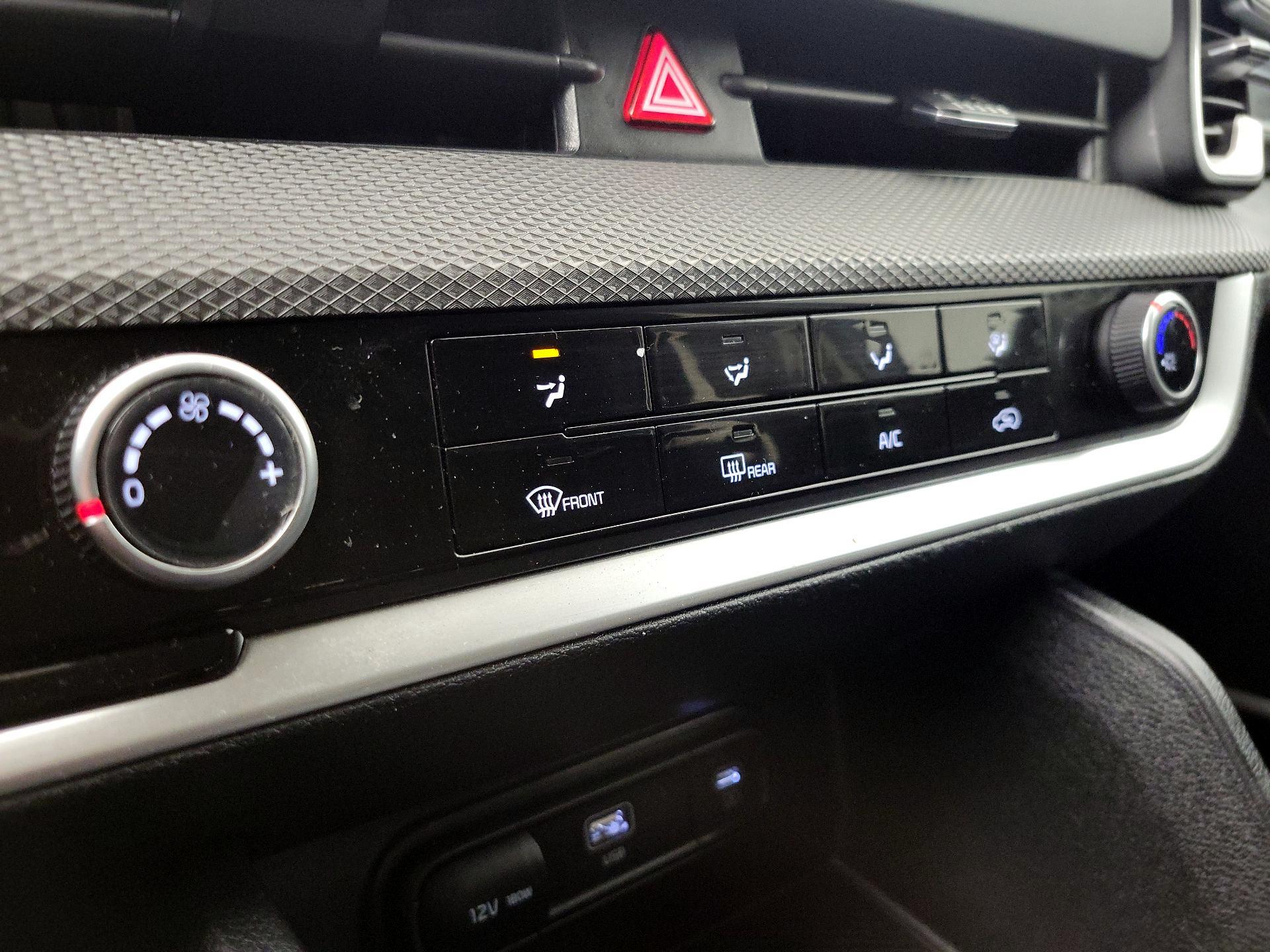 Thumbnail: 2024 Kia Sportage - 16