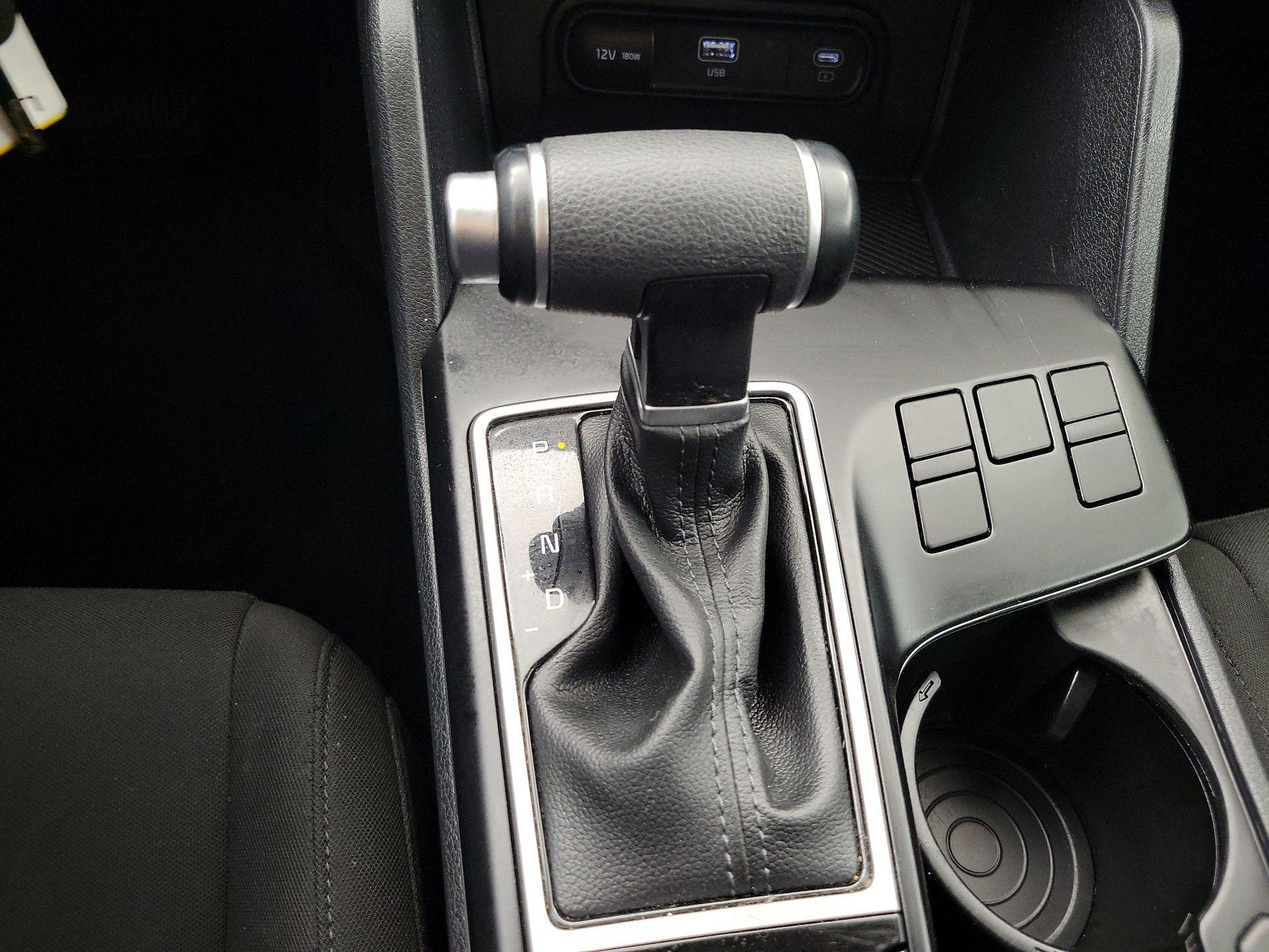 Thumbnail: 2024 Kia Sportage - 17