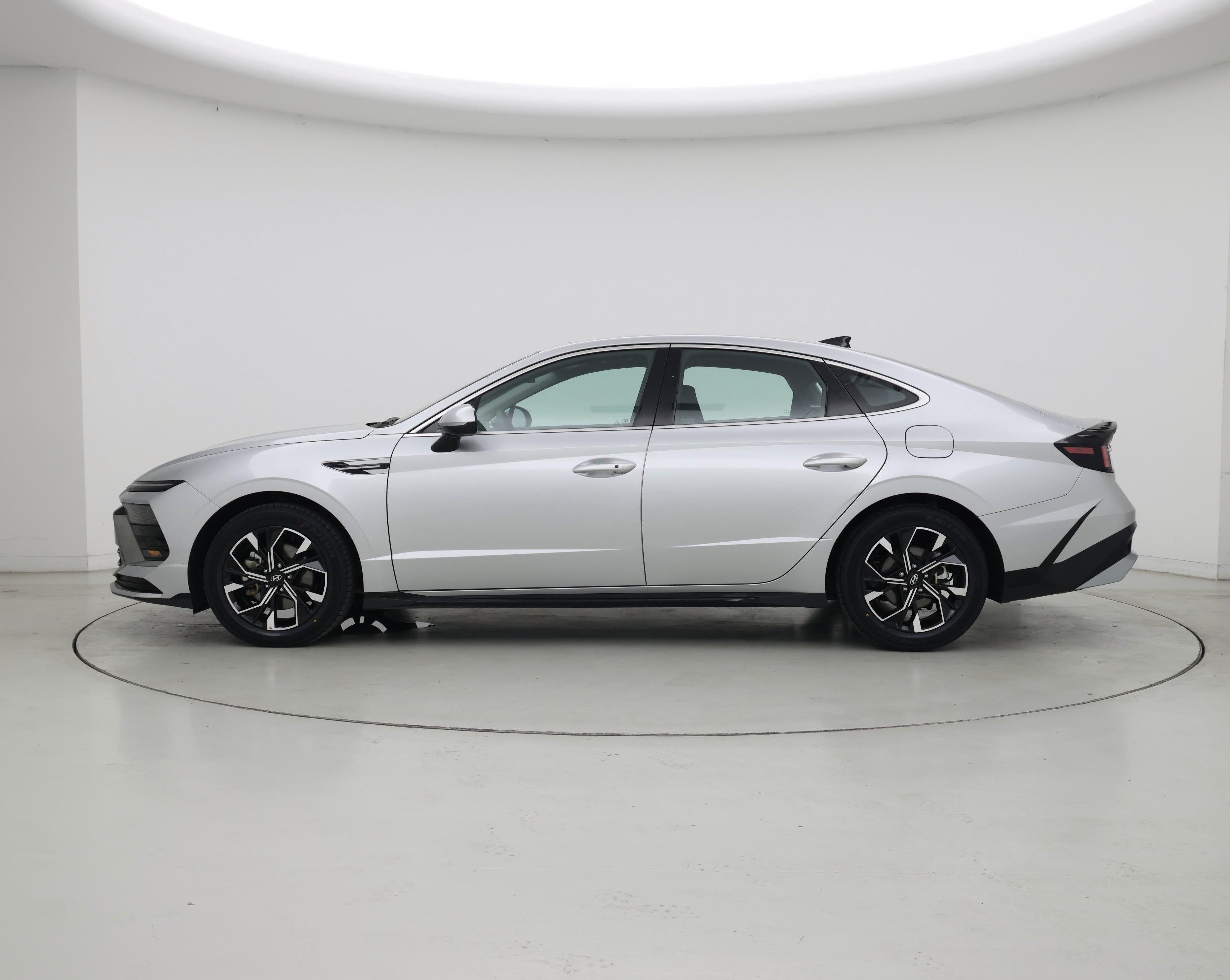 Thumbnail: 2025 Hyundai Sonata - 3