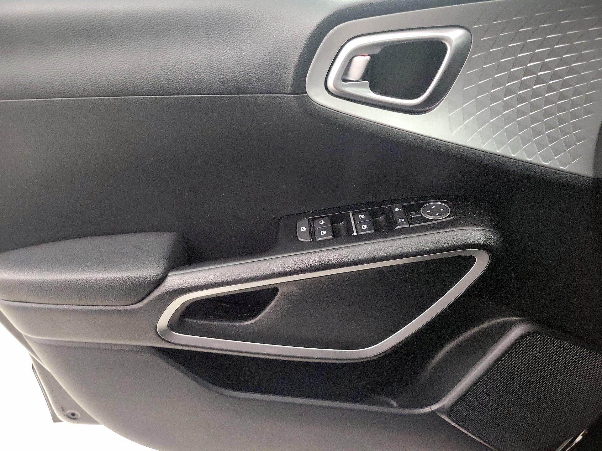 Thumbnail: 2025 Kia Soul - 12