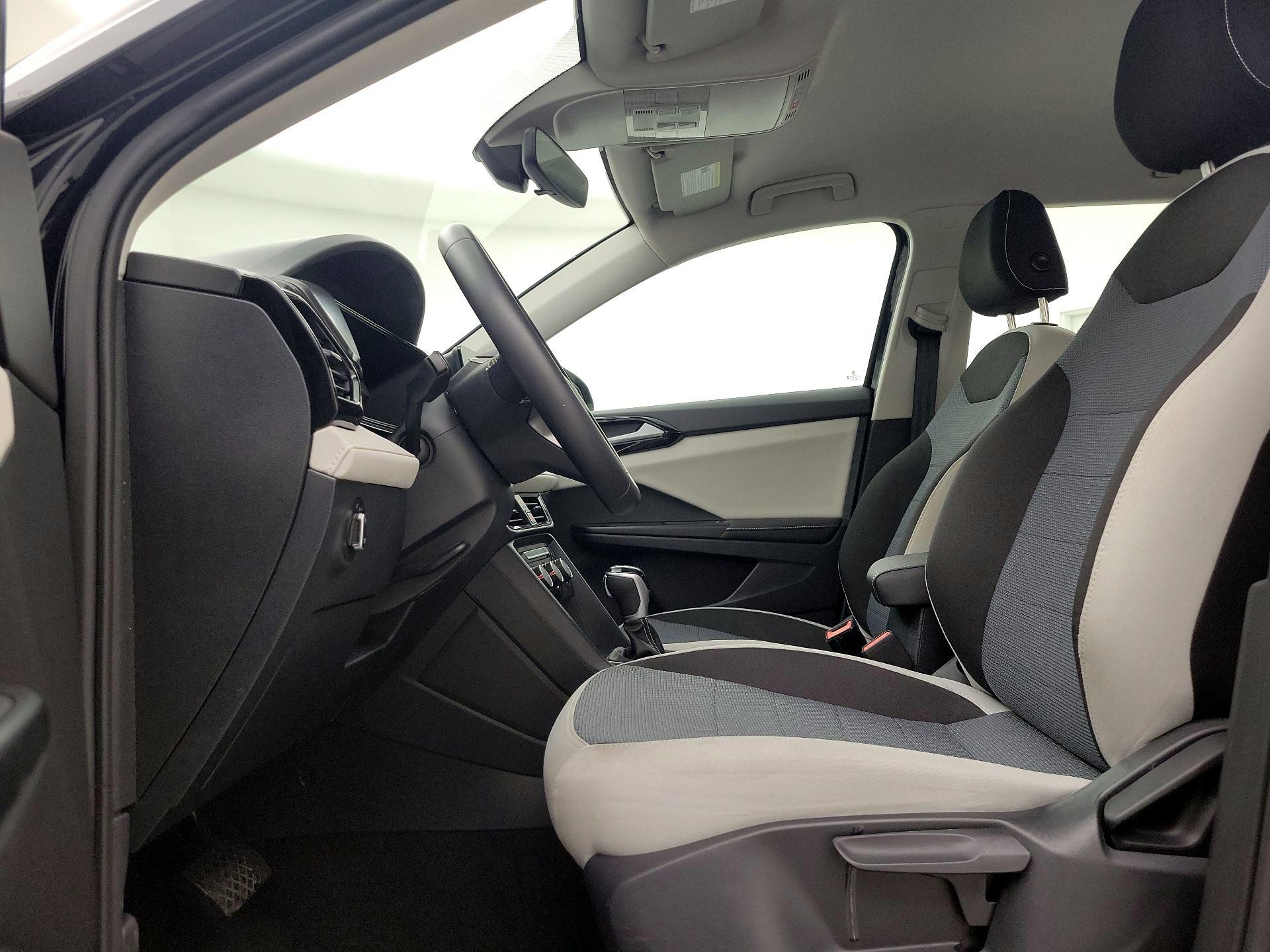 Thumbnail: 2025 Volkswagen Taos - 11