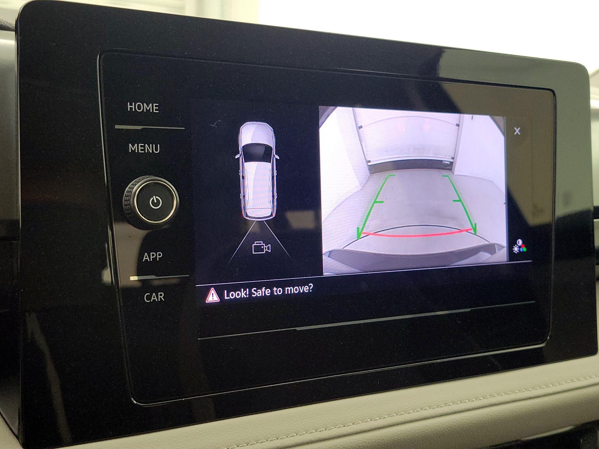 Thumbnail: 2025 Volkswagen Taos - 14