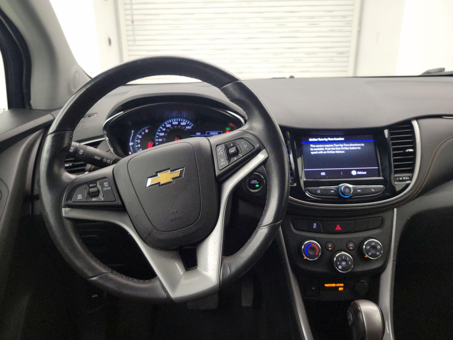 Thumbnail: 2022 Chevrolet Trax - 10