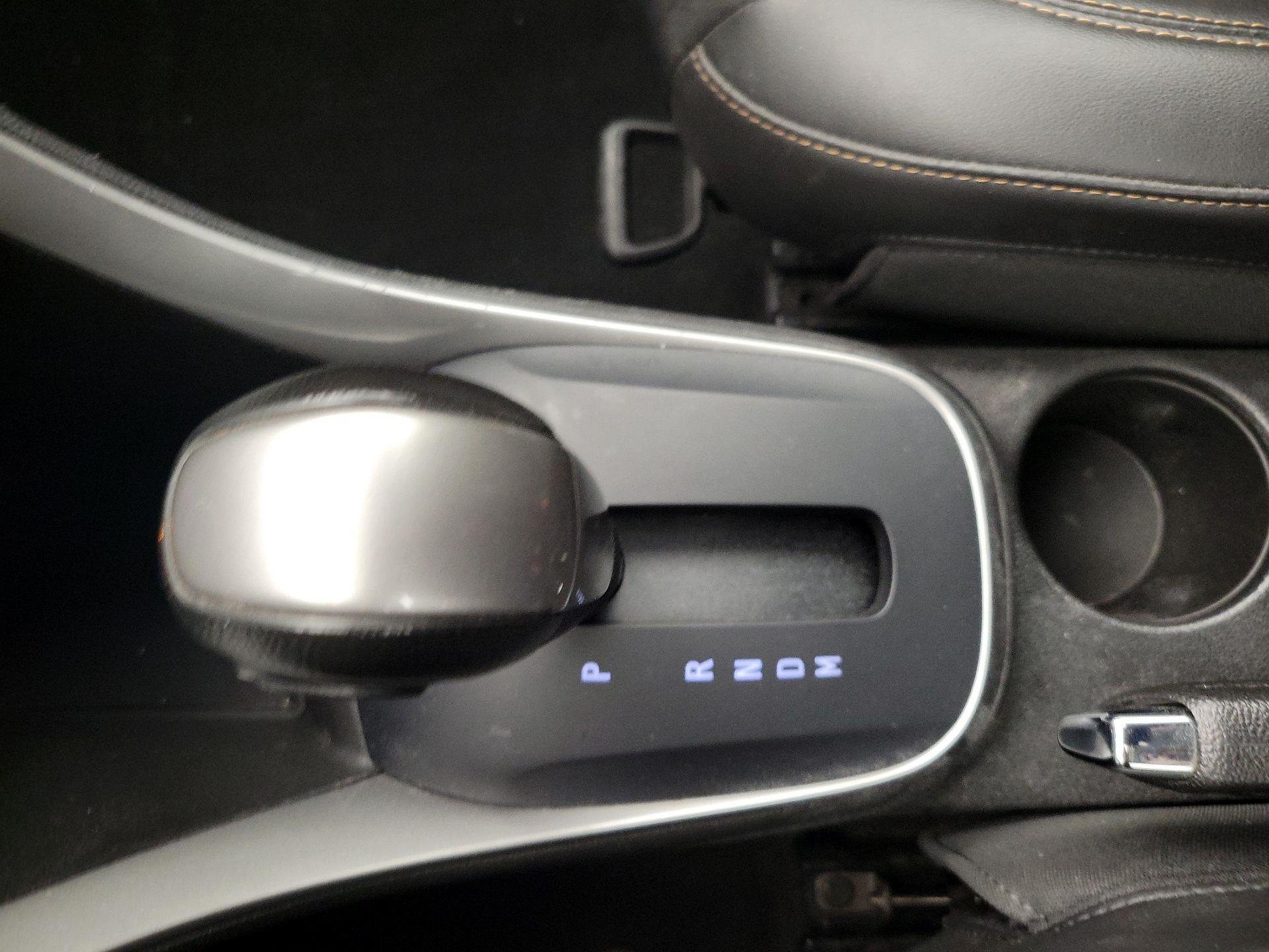 Thumbnail: 2022 Chevrolet Trax - 17