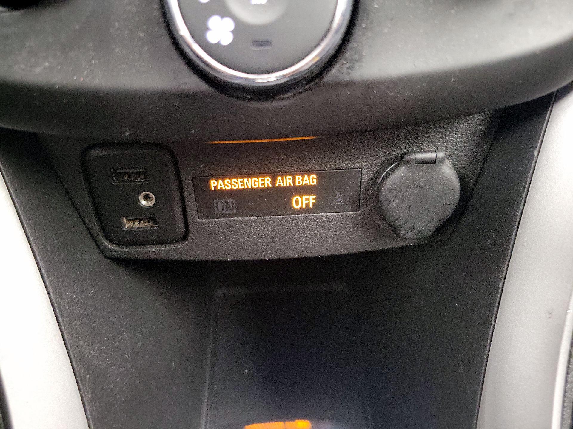 Thumbnail: 2022 Chevrolet Trax - 18