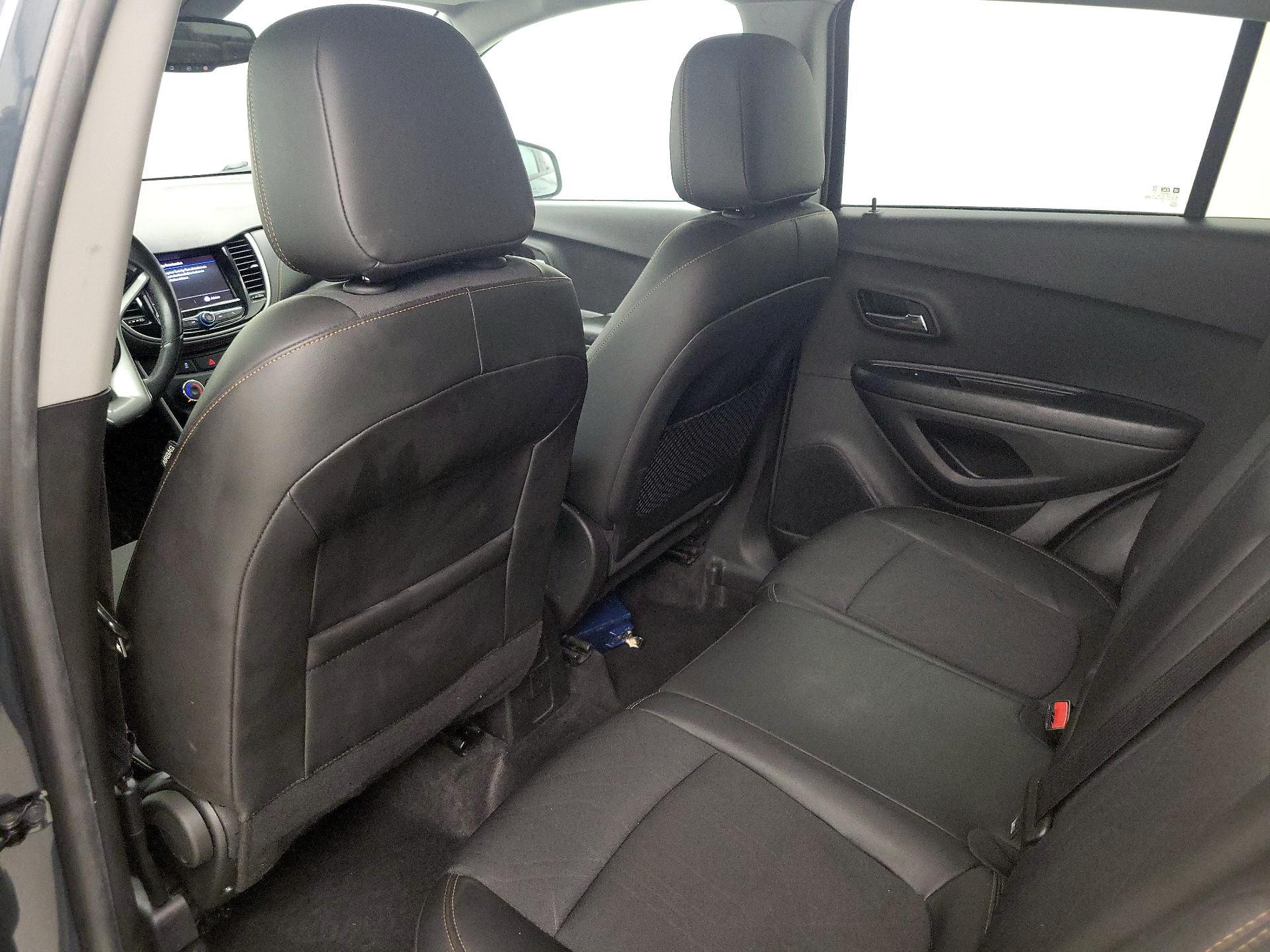 Thumbnail: 2022 Chevrolet Trax - 19