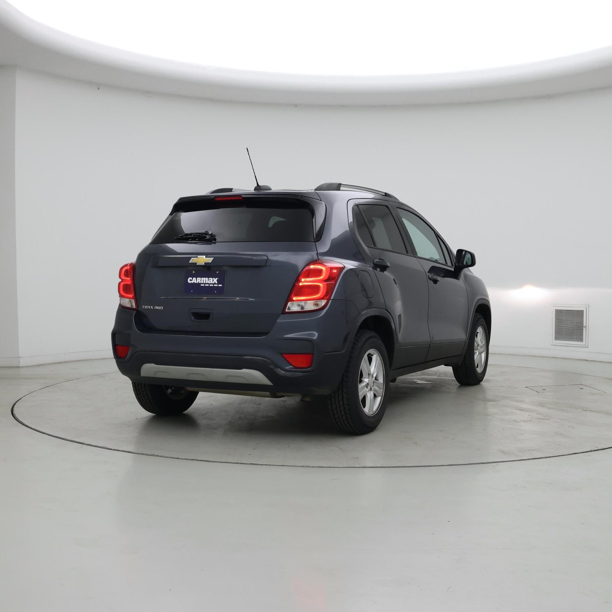 Thumbnail: 2022 Chevrolet Trax - 8