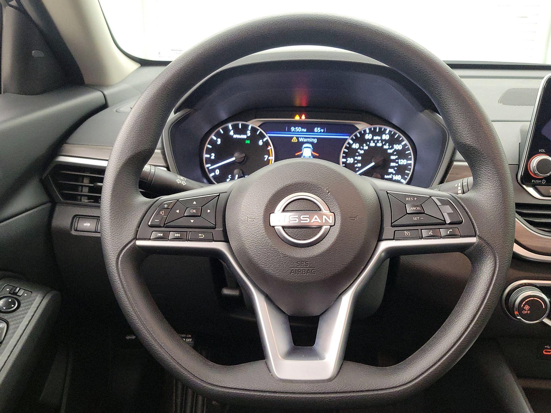 Thumbnail: 2025 Nissan Altima - 10