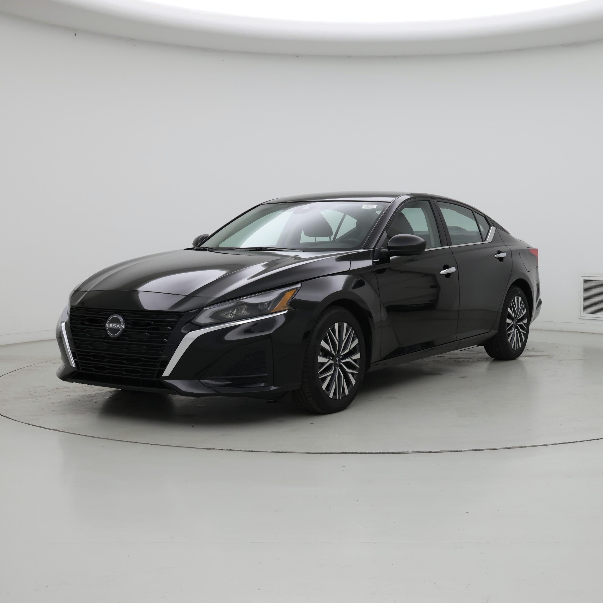 Thumbnail: 2025 Nissan Altima - 4