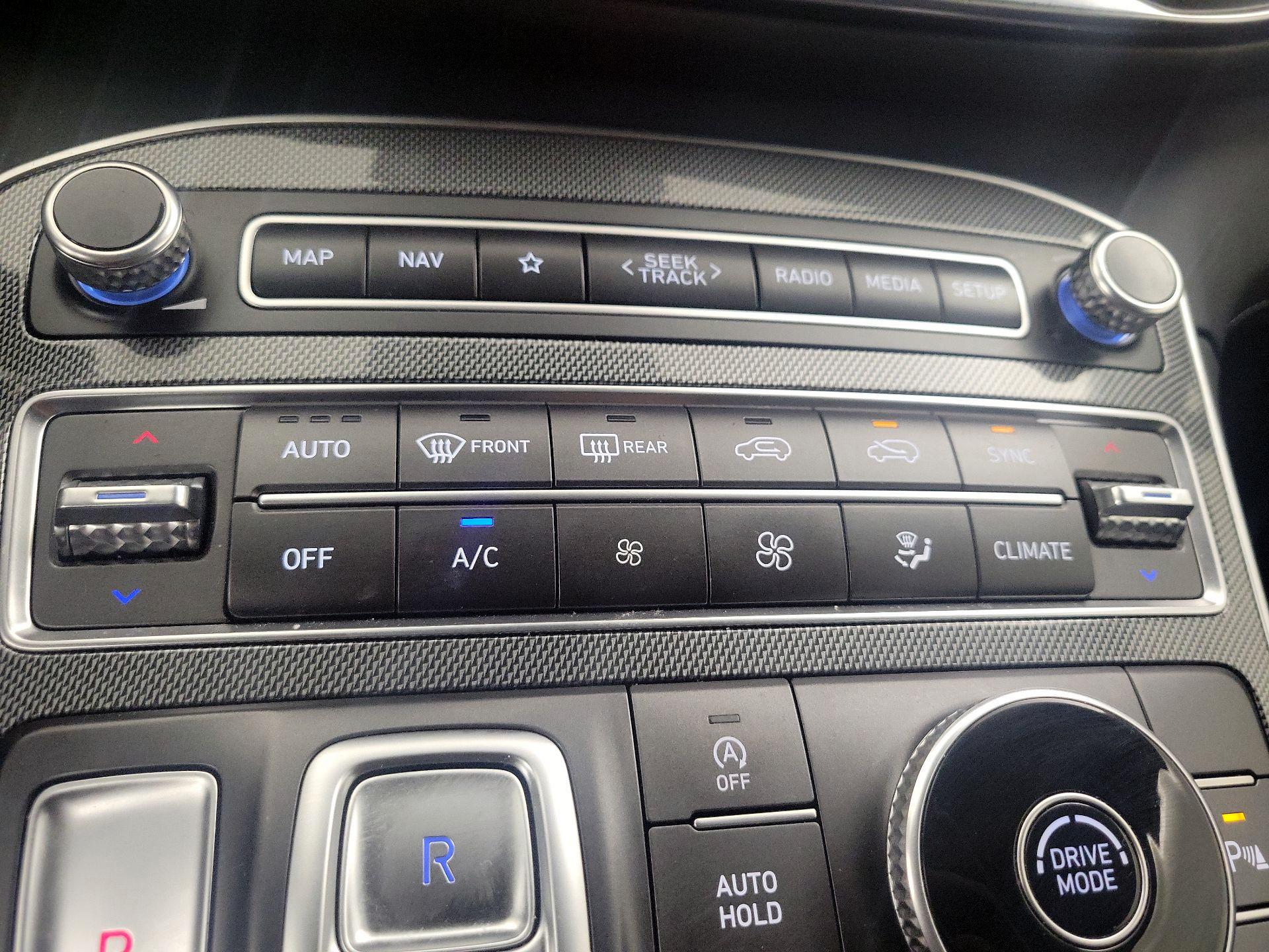 Thumbnail: 2023 Hyundai Santa Fe - 17