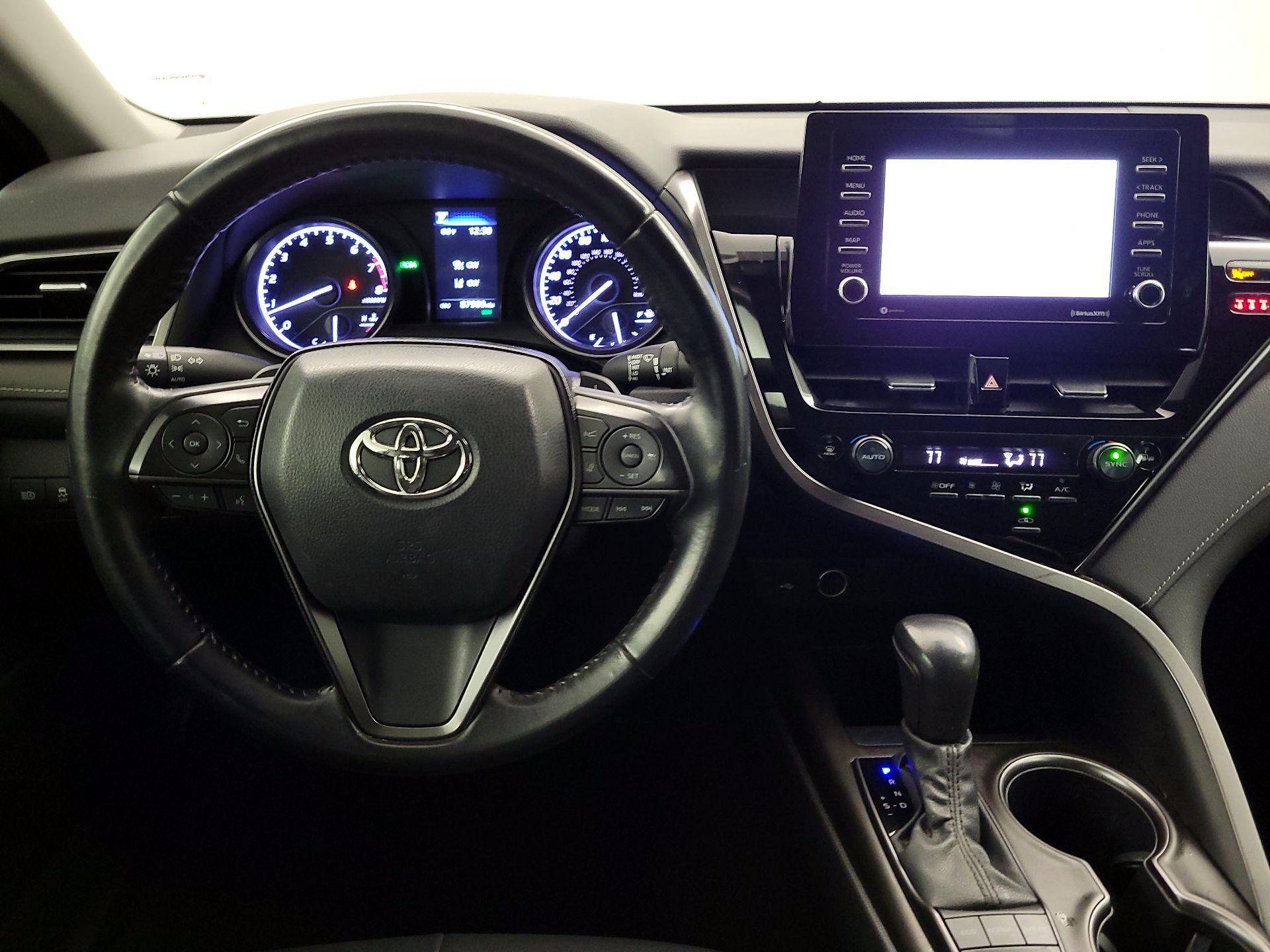 Thumbnail: 2022 Toyota Camry - 10