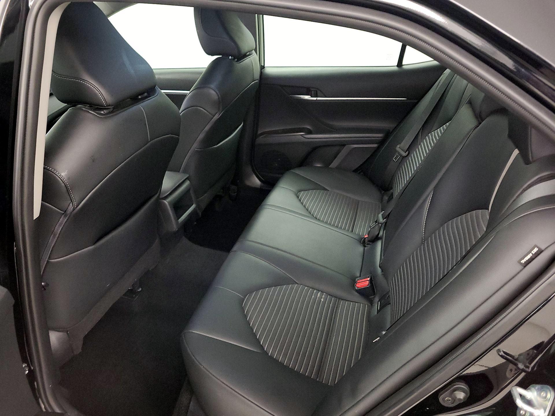 Thumbnail: 2022 Toyota Camry - 19