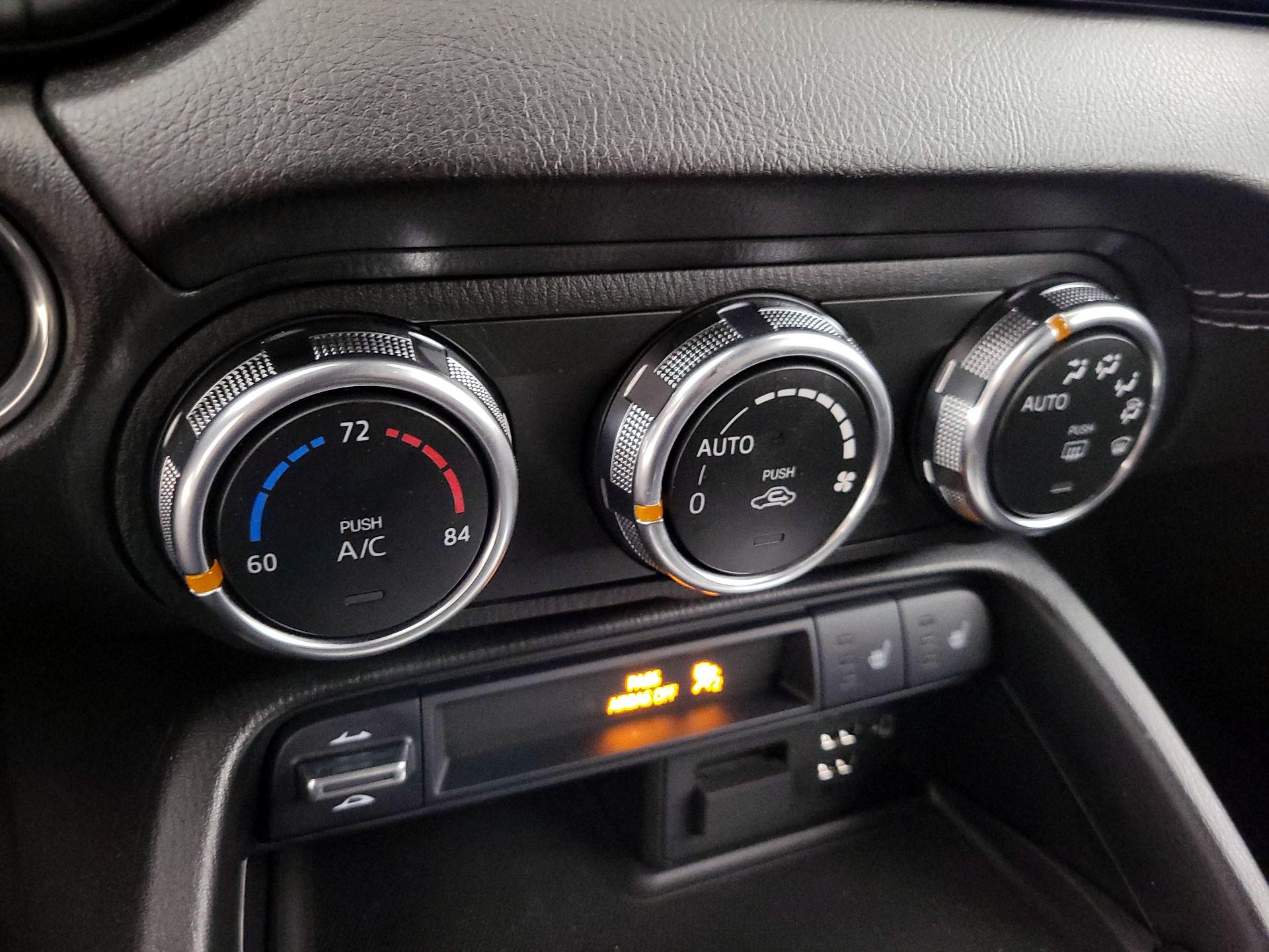 Thumbnail: 2023 Mazda MX-5 Miata - 16