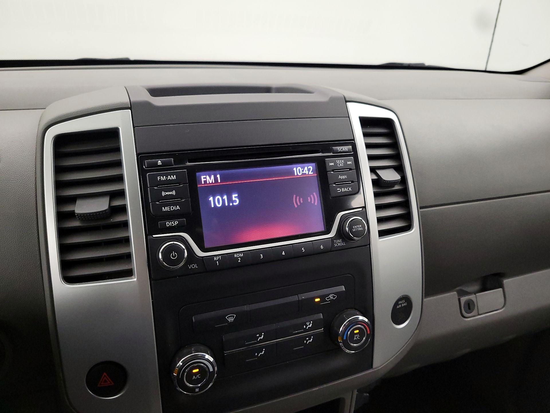 Thumbnail: 2015 Nissan Frontier - 14