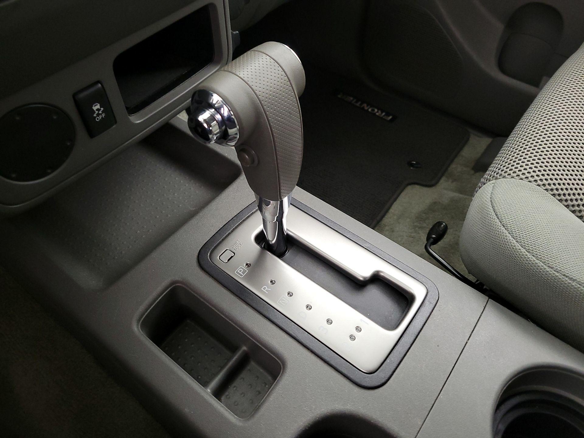 Thumbnail: 2015 Nissan Frontier - 16