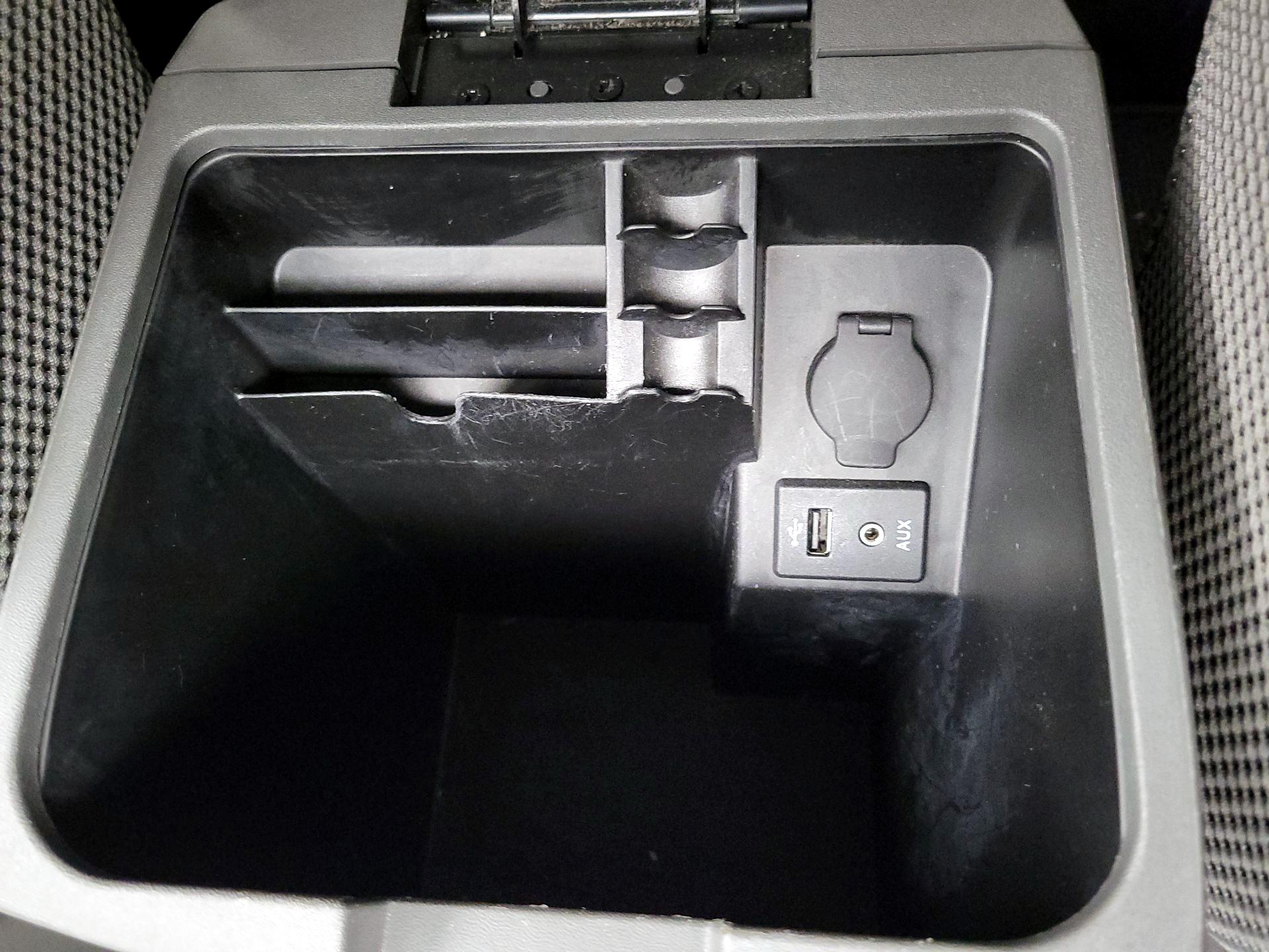 Thumbnail: 2015 Nissan Frontier - 17