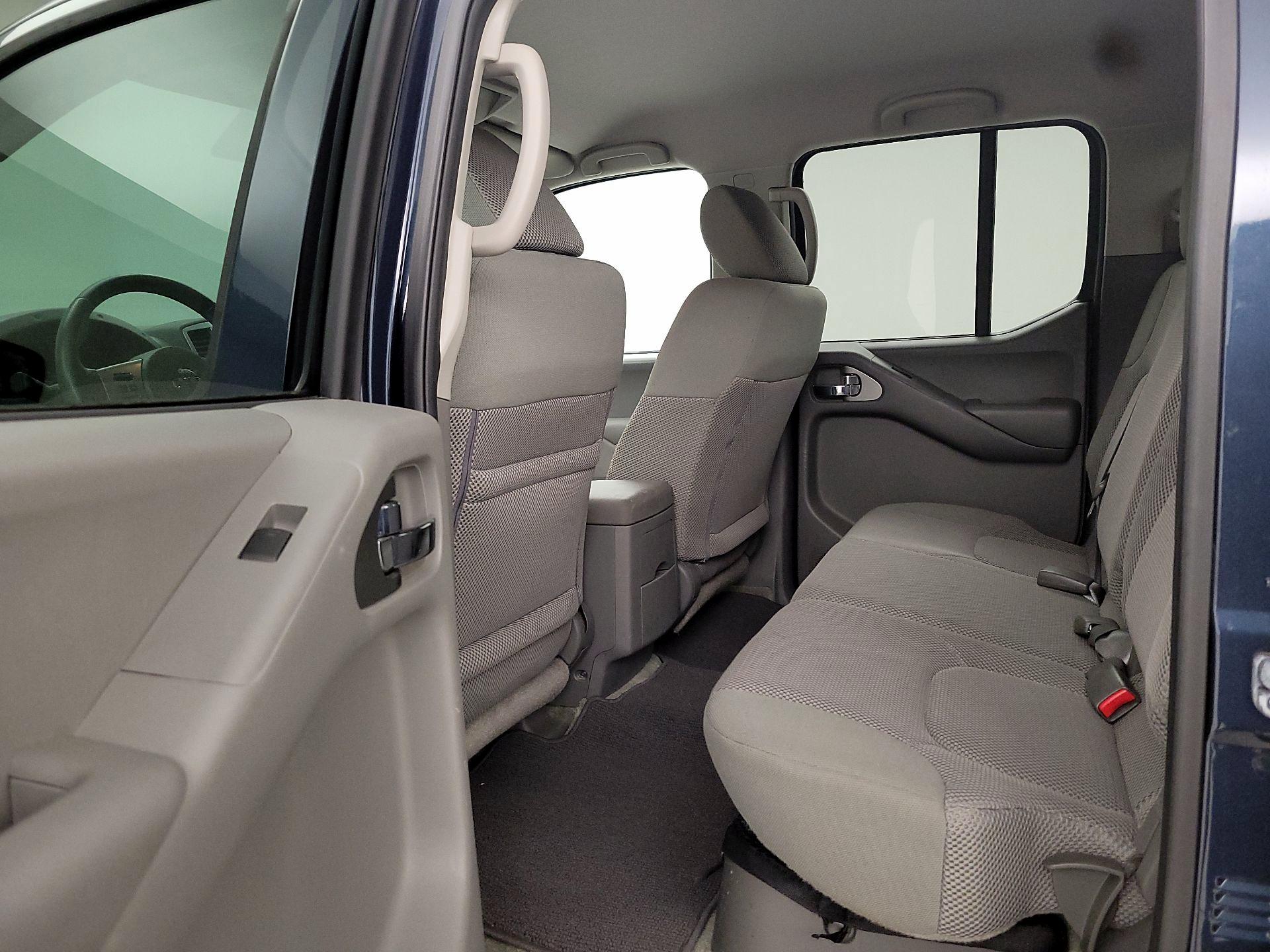 Thumbnail: 2015 Nissan Frontier - 18