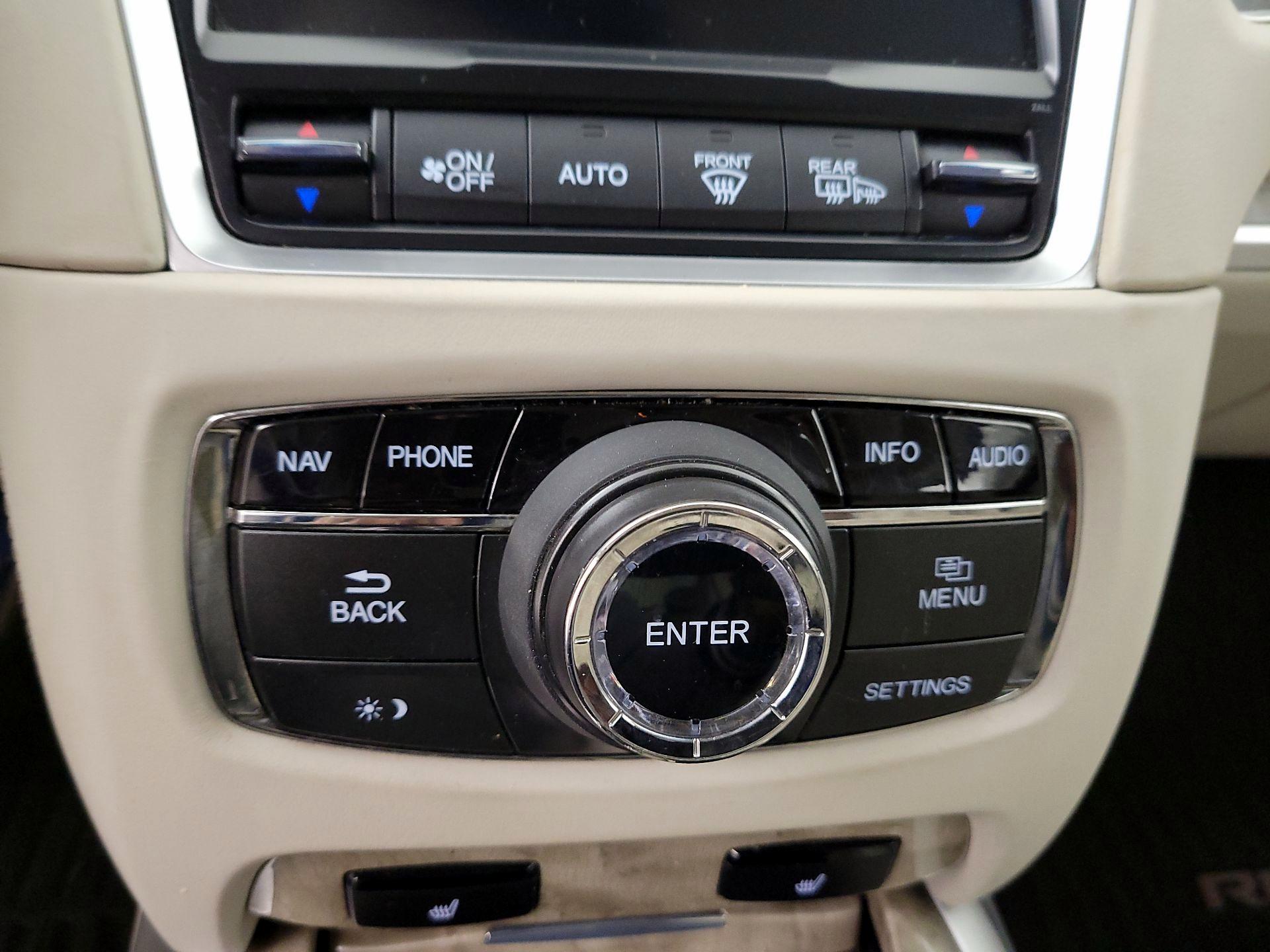 Thumbnail: 2020 Acura RLX - 17