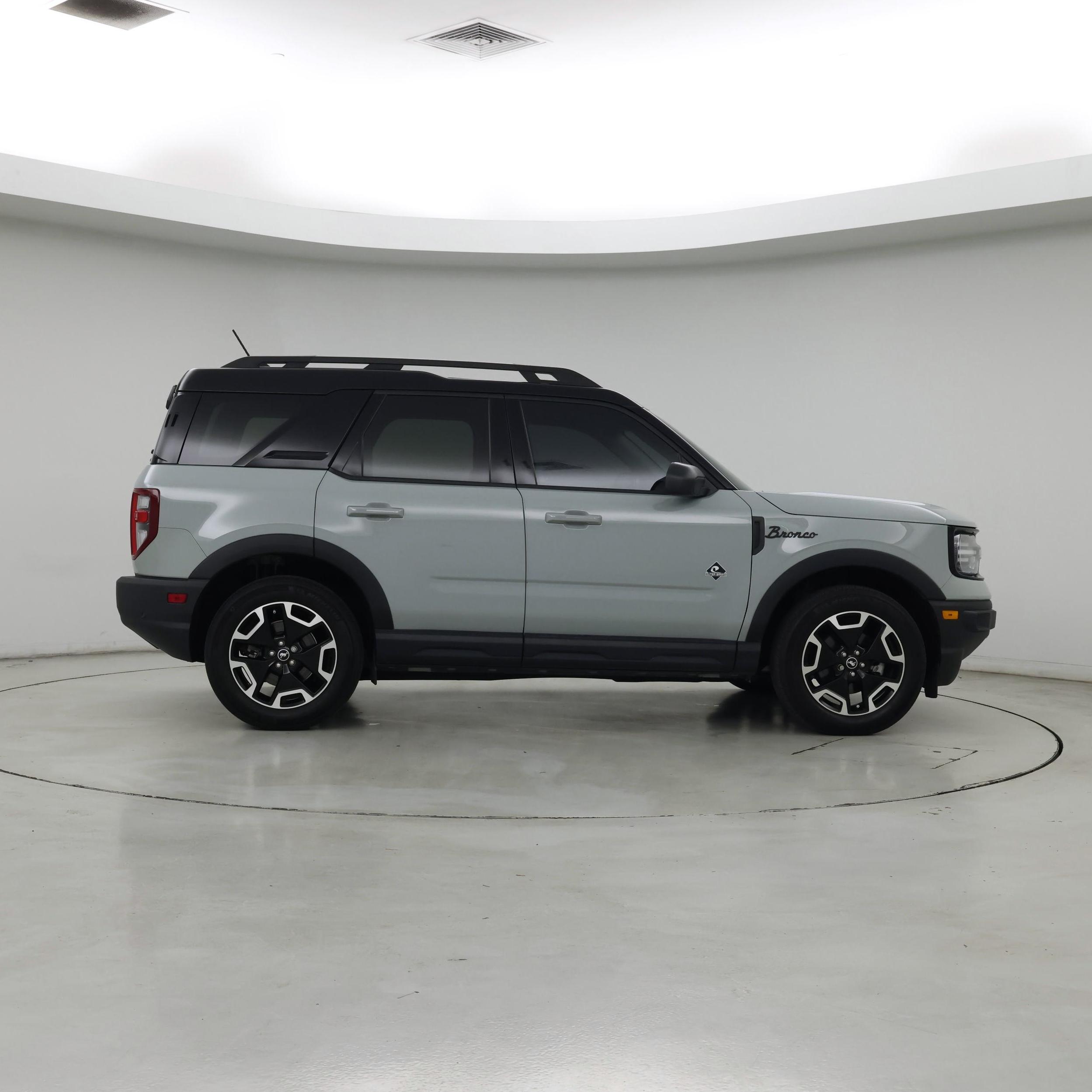 Thumbnail: 2023 Ford Bronco Sport - 7