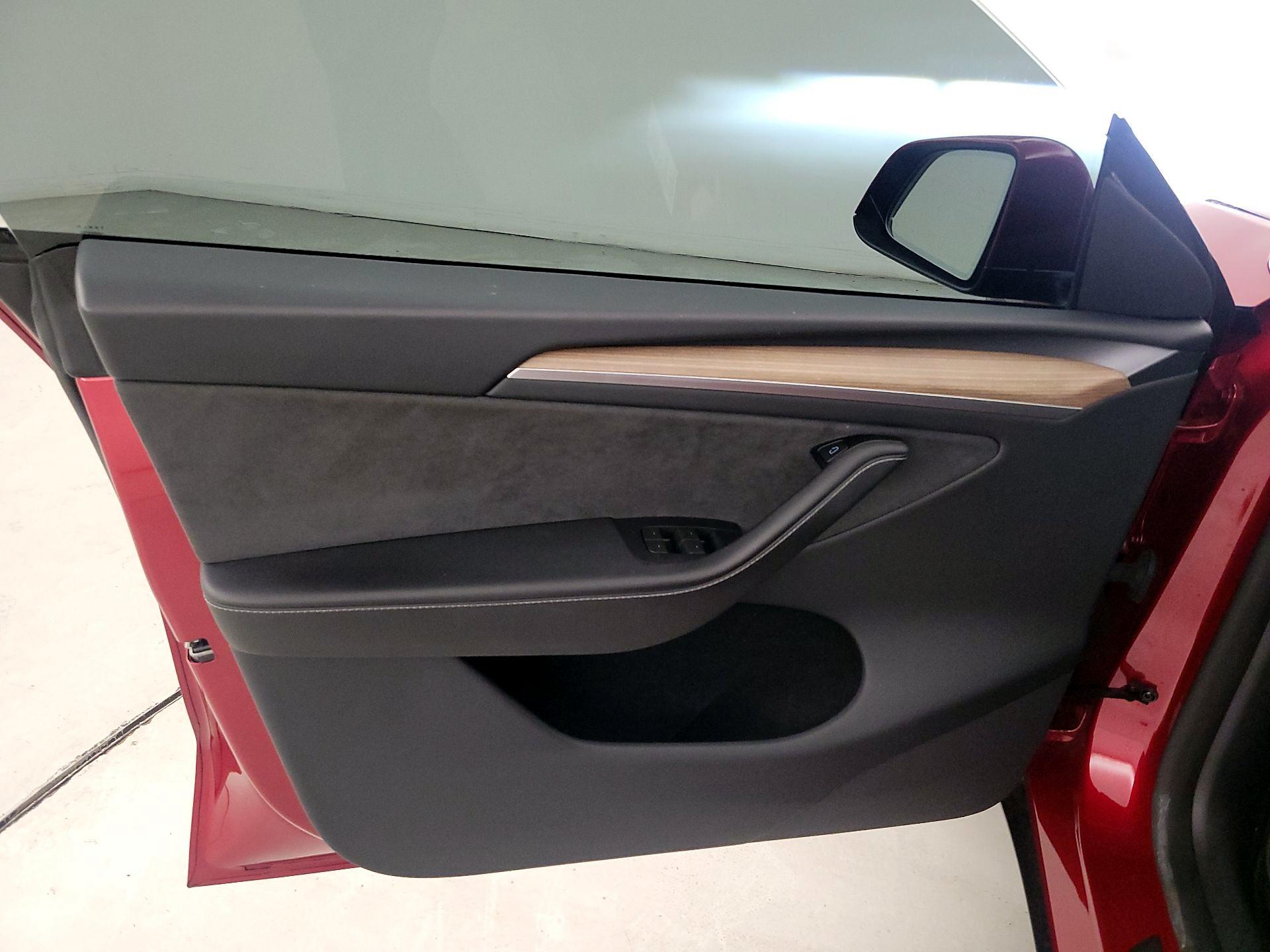 Thumbnail: 2024 Tesla Model Y - 12