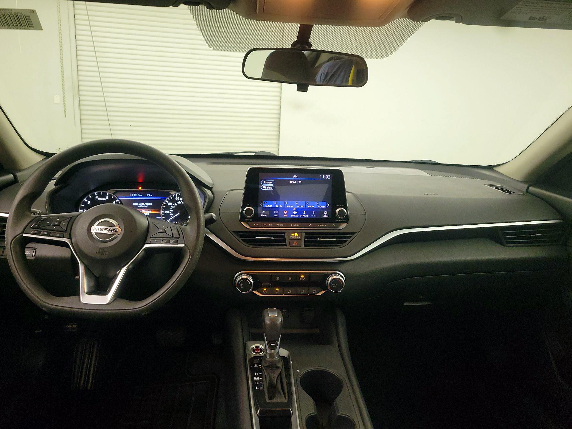 Thumbnail: 2020 Nissan Altima - 9