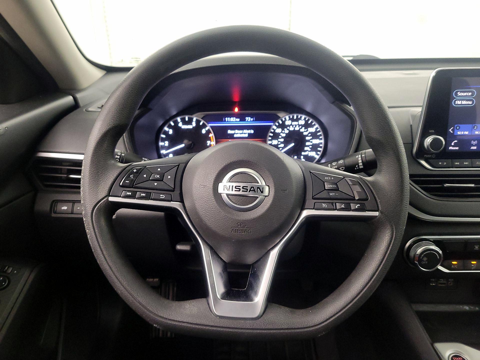 Thumbnail: 2020 Nissan Altima - 10