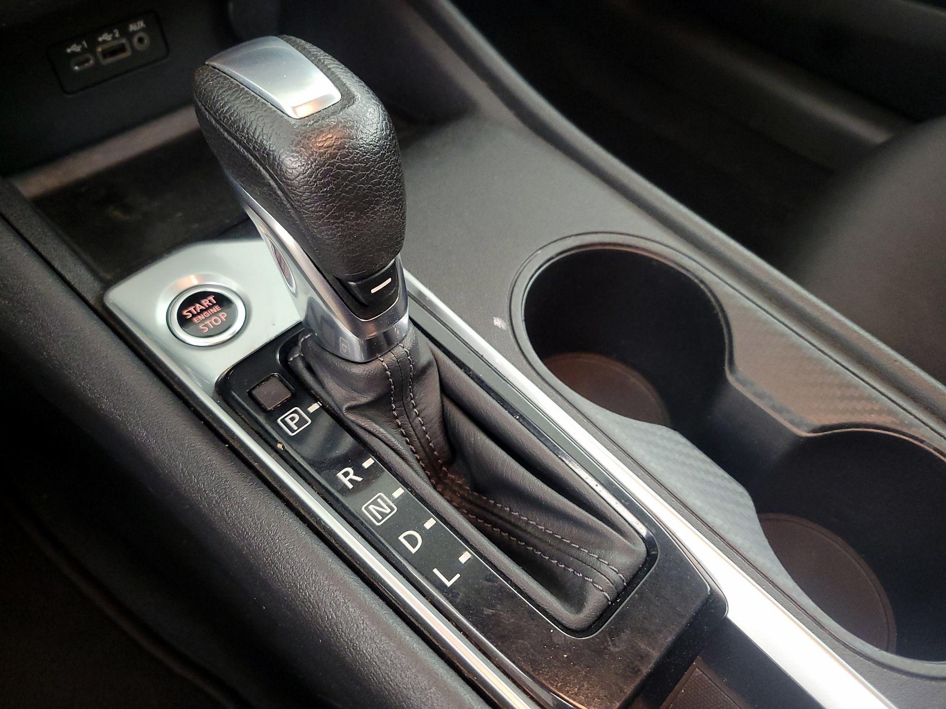 Thumbnail: 2020 Nissan Altima - 17