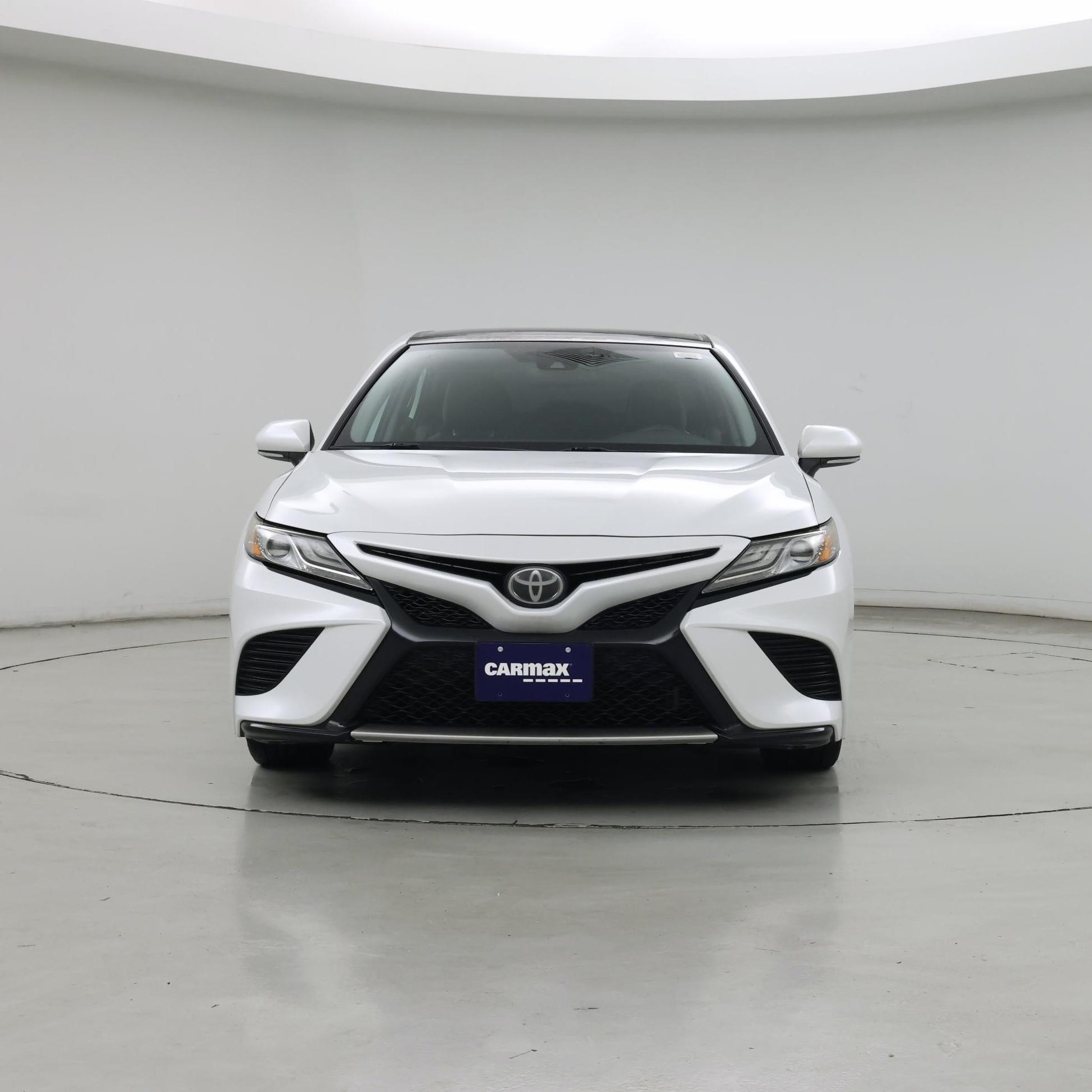 Thumbnail: 2019 Toyota Camry - 5