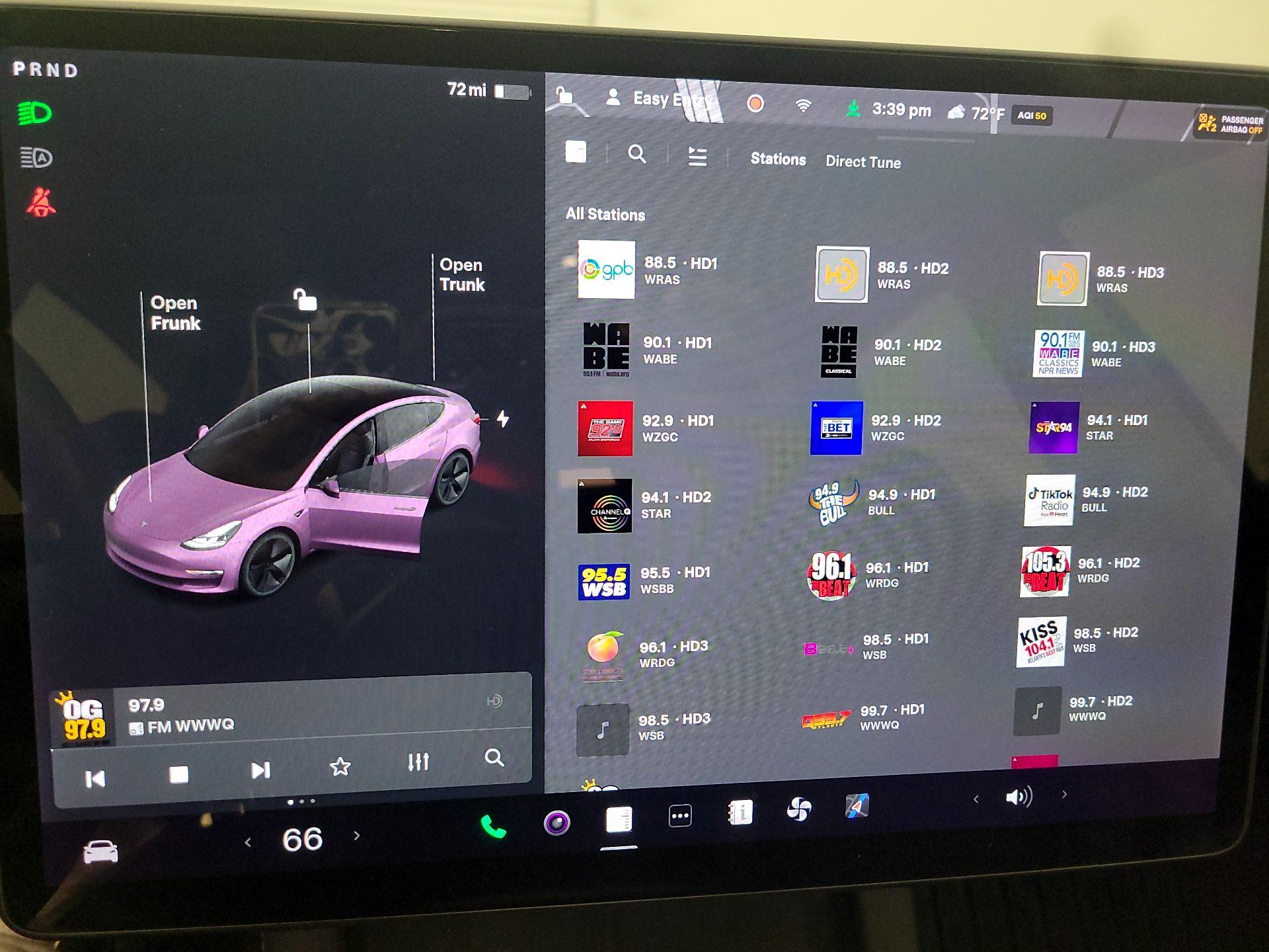 Thumbnail: 2022 Tesla Model 3 - 15