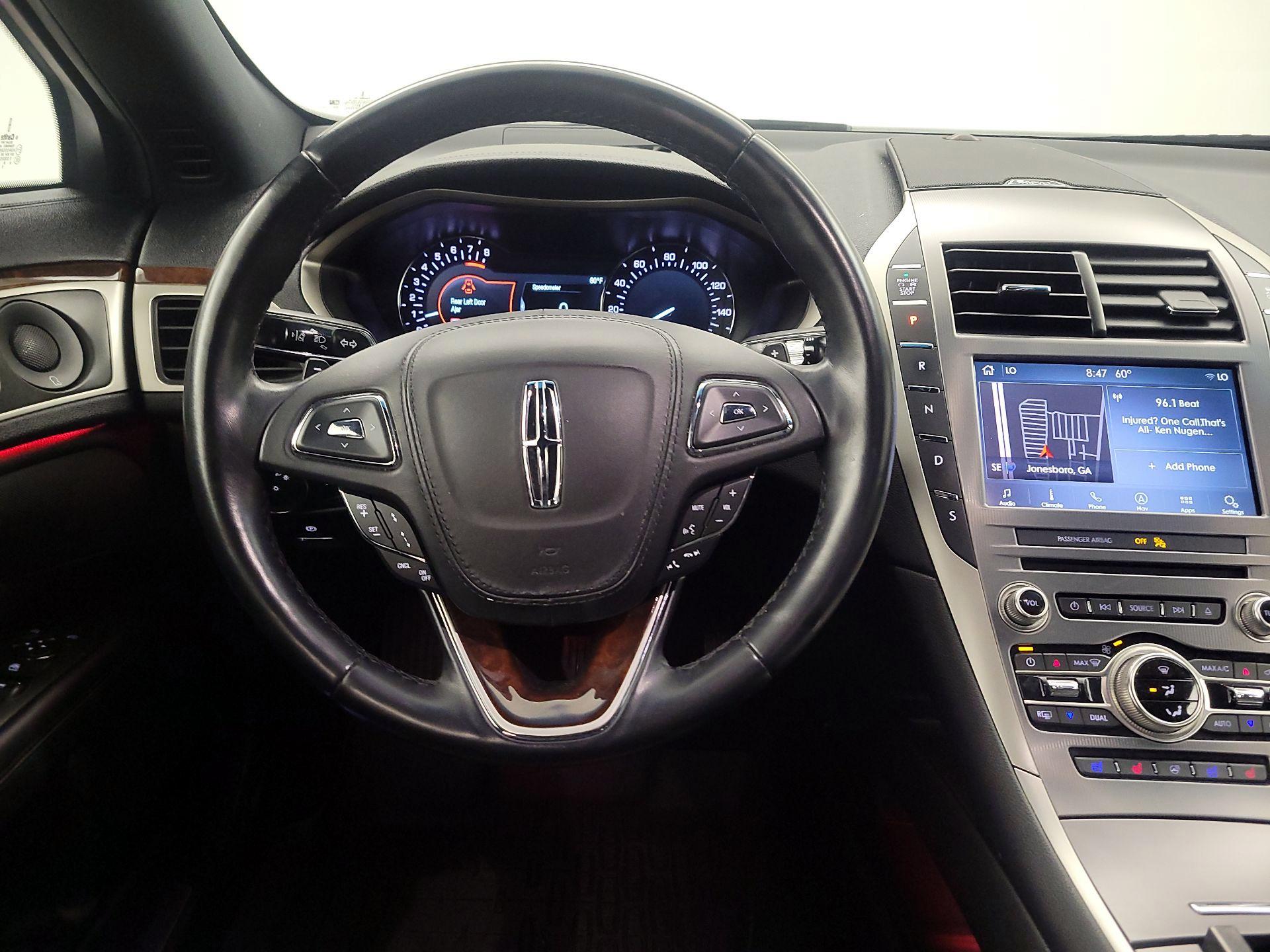 Thumbnail: 2019 Lincoln MKZ - 10