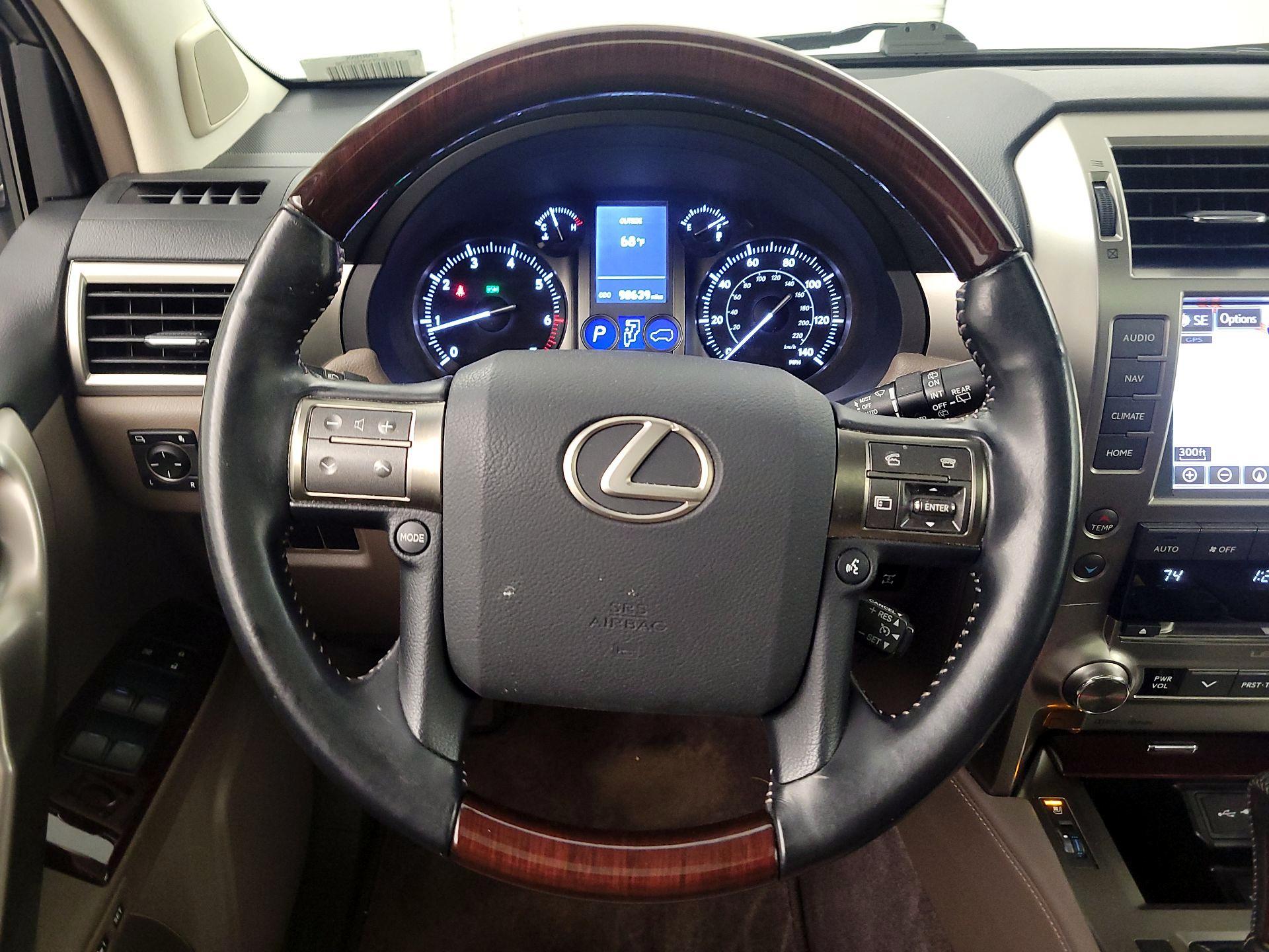 Thumbnail: 2019 Lexus GX - 10