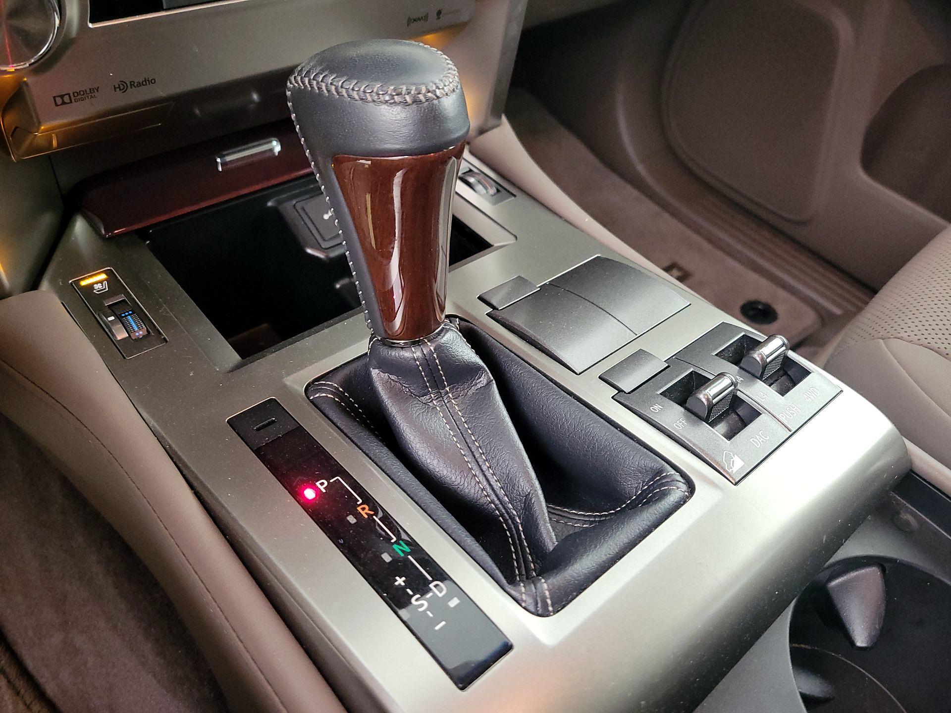 Thumbnail: 2019 Lexus GX - 18