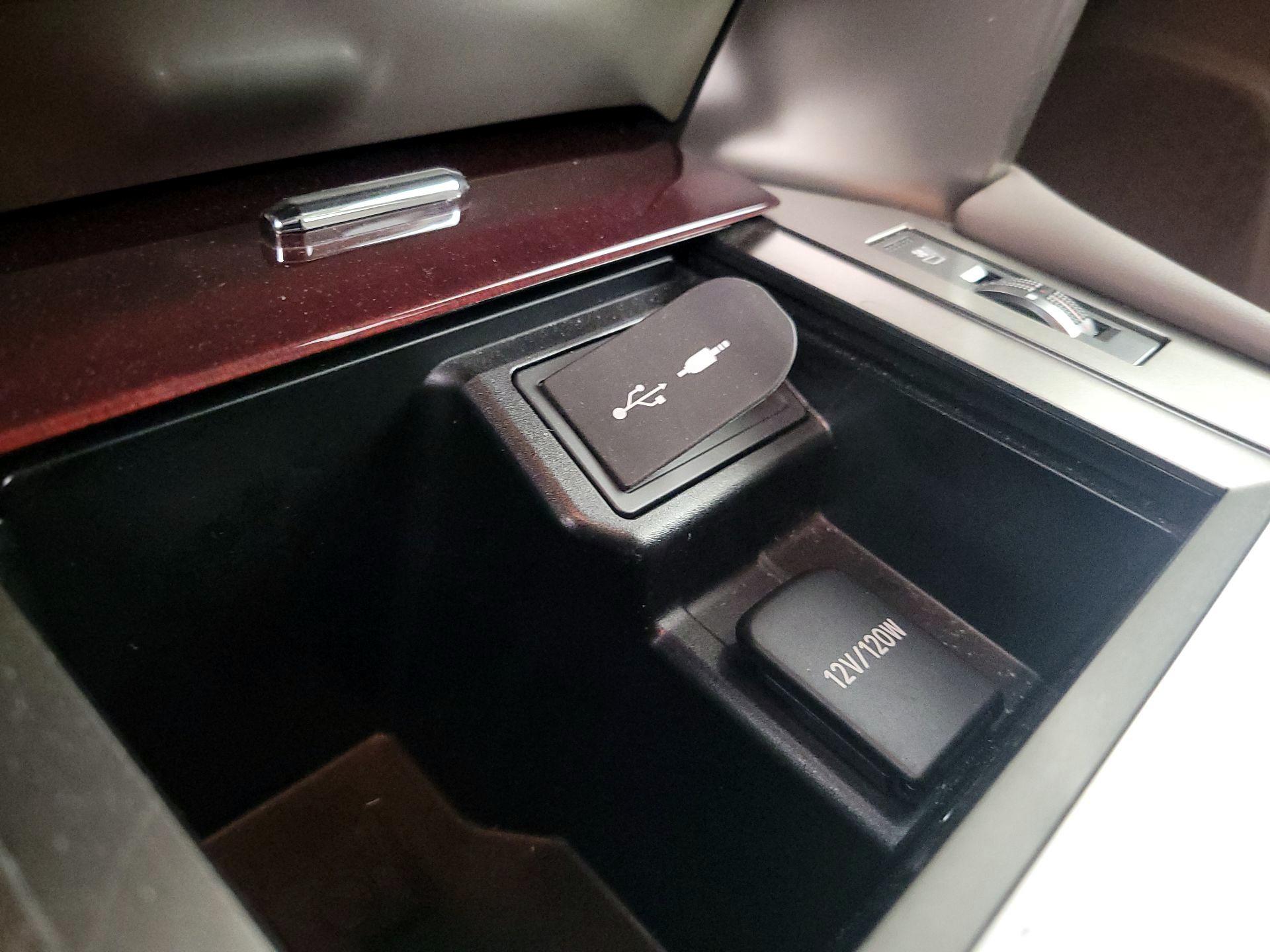 Thumbnail: 2019 Lexus GX - 19