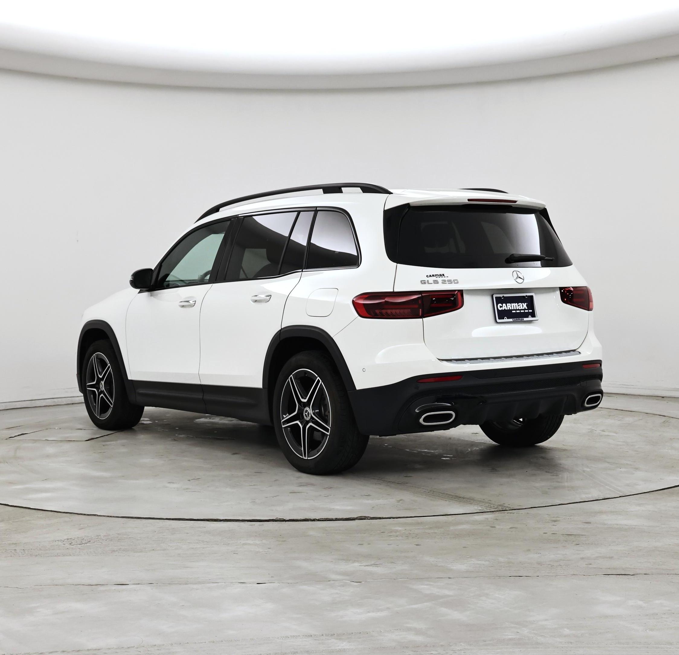 Thumbnail: 2024 Mercedes-Benz GLB - 2
